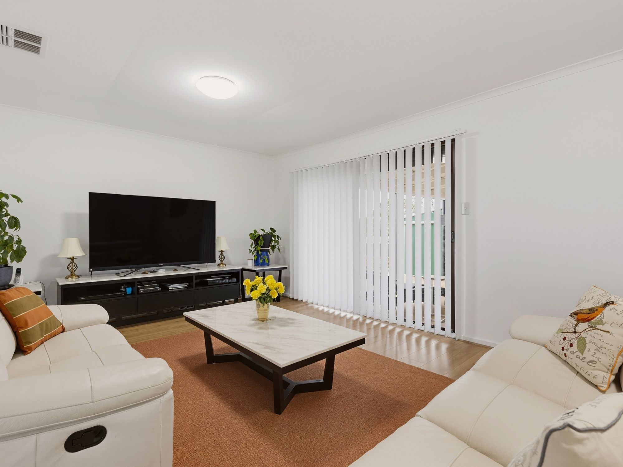 360 Honeypot Road — photo 5 of 19