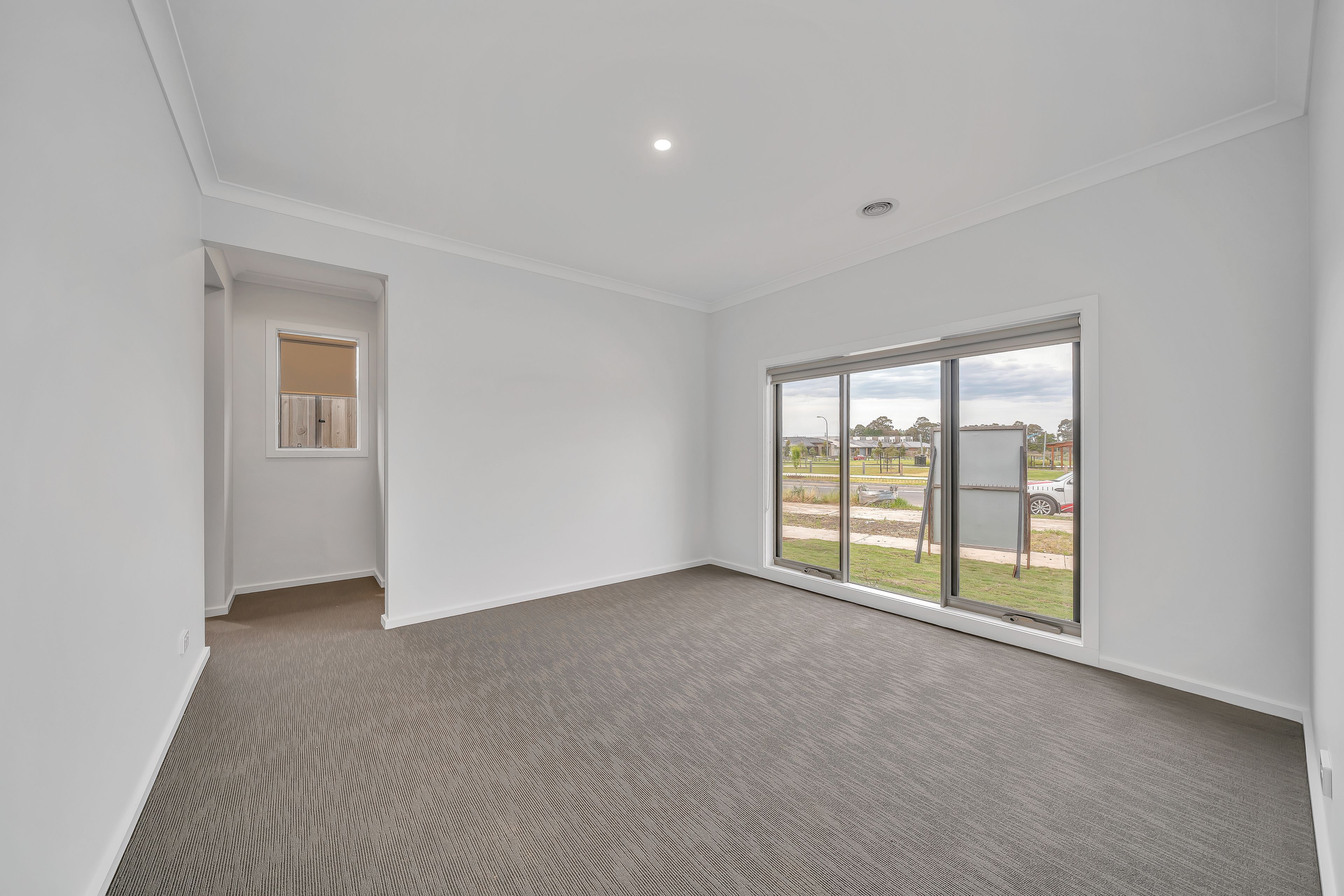 42 Grande Belmond Avenue — photo 7 of 15