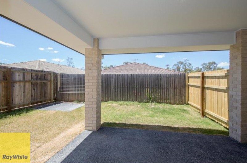 25 A Essington Mews, Leichhardt, QLD 4305