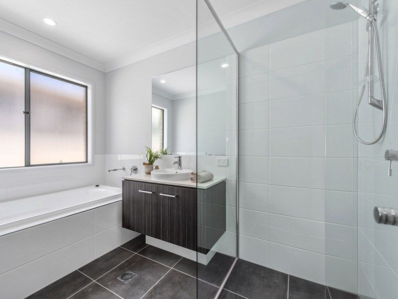106 Algoori Street — photo 11 of 14