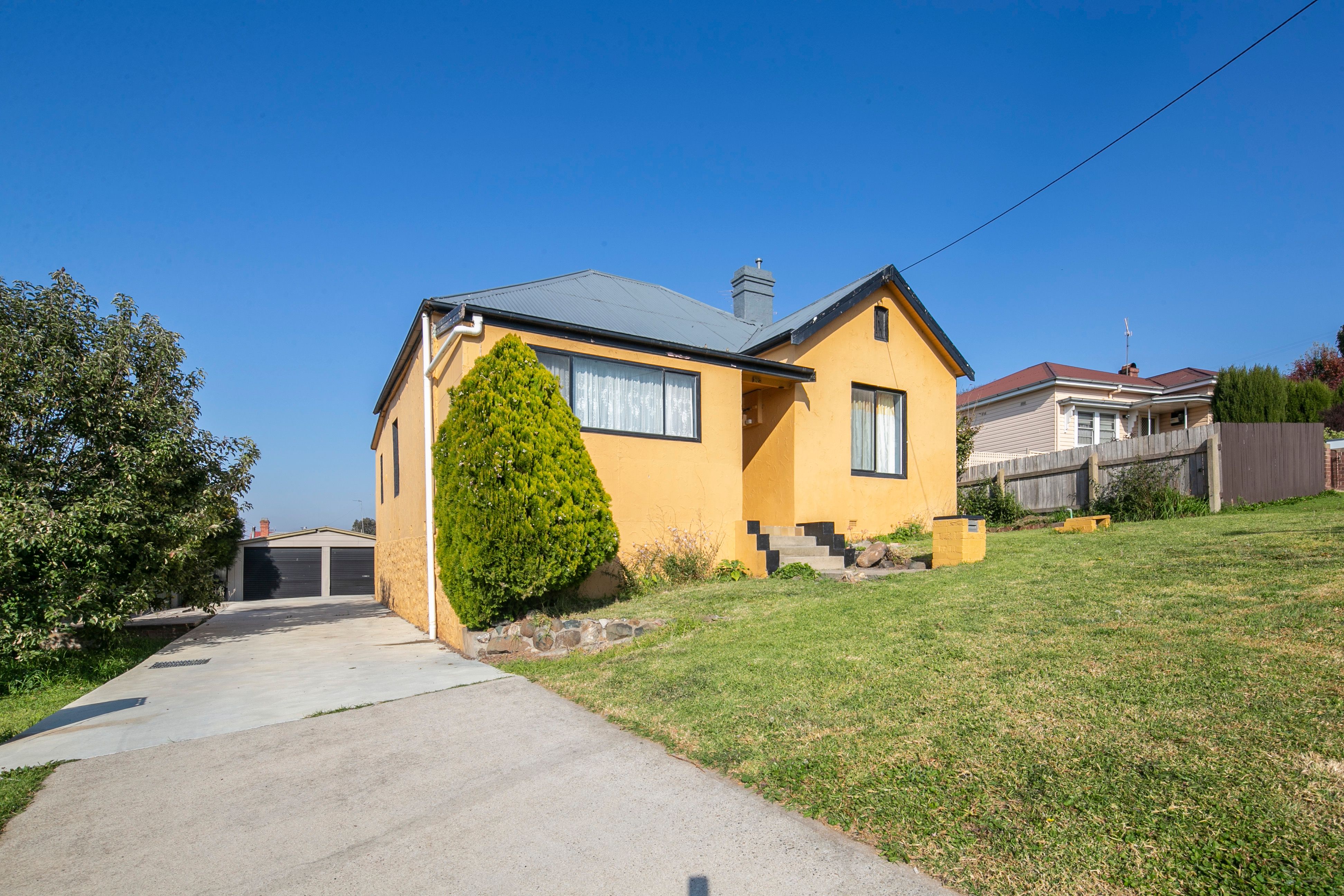 16 Lansdowne Street, Goulburn, NSW 2580
