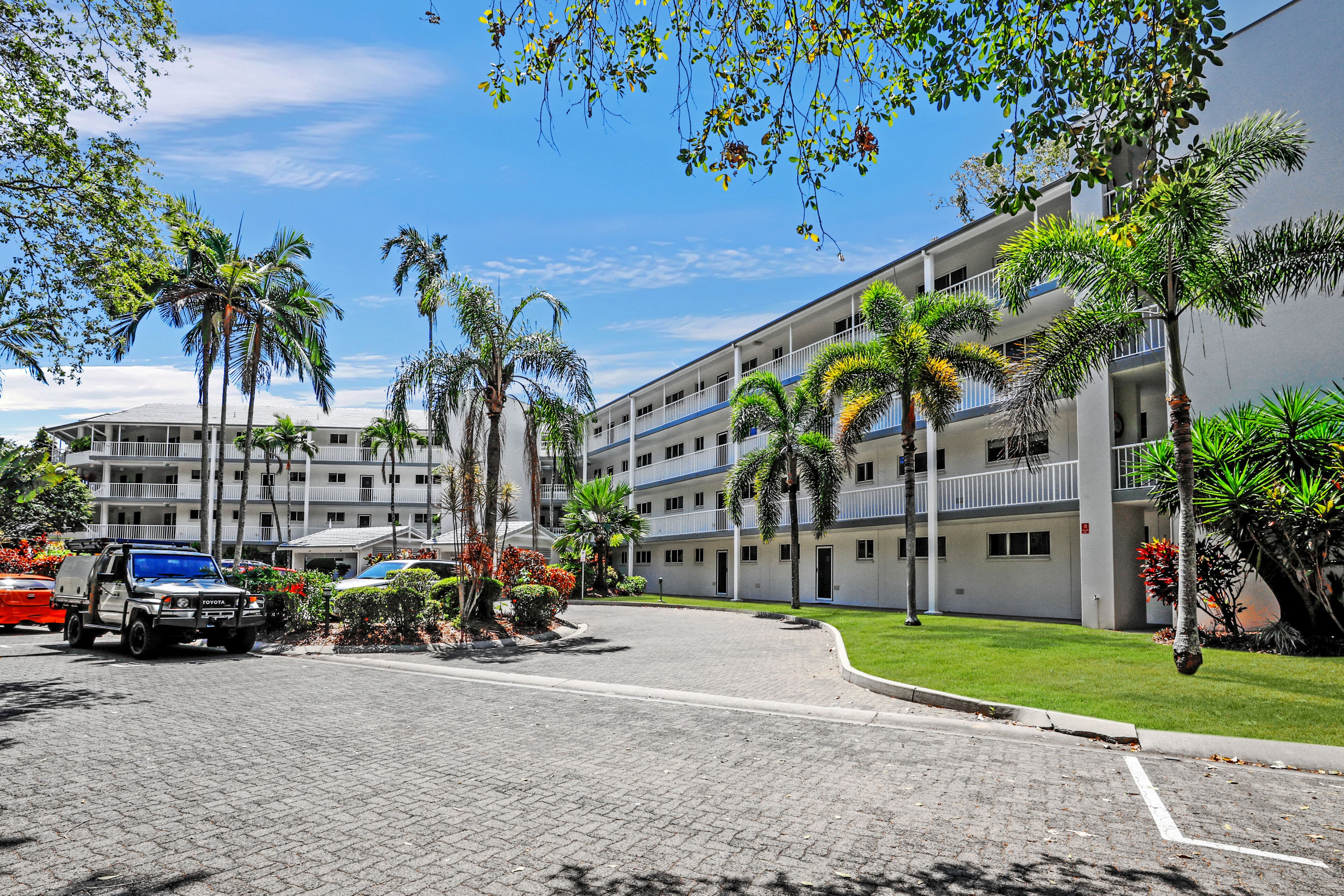 209 Coral Coast Drive, Palm Cove, QLD 4879