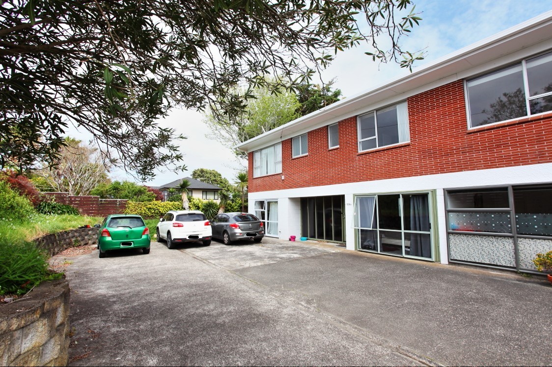 506A East Coast Road, Windsor Park, North Shore City