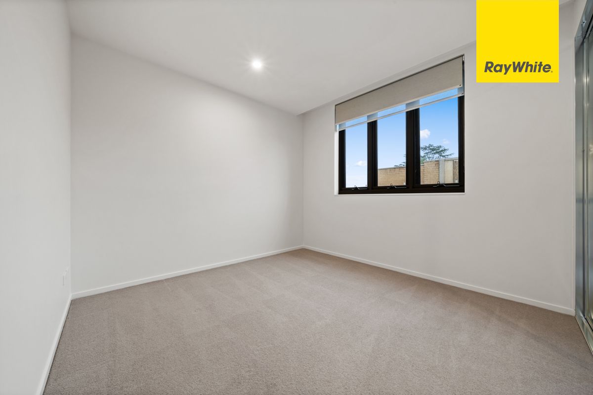 308/104 Northbourne Avenue — photo 7 of 13