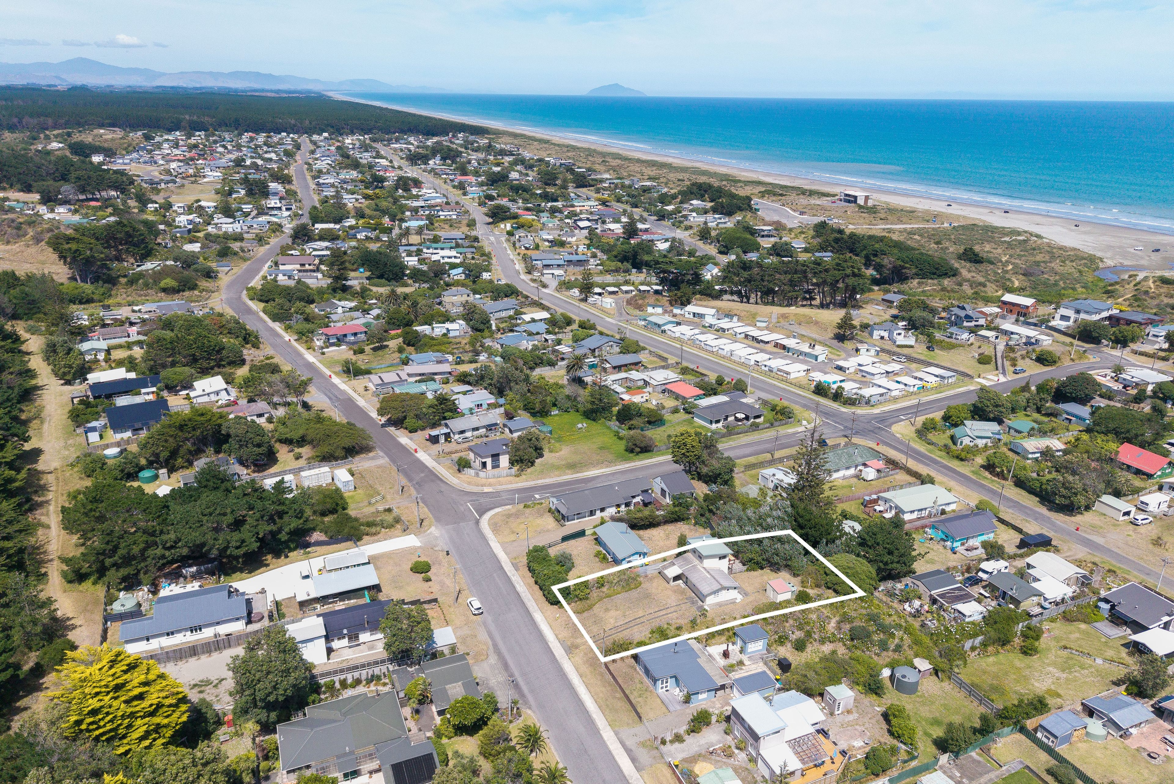 161 Kahukura Avenue, Waitarere Beach, Horowhenua District