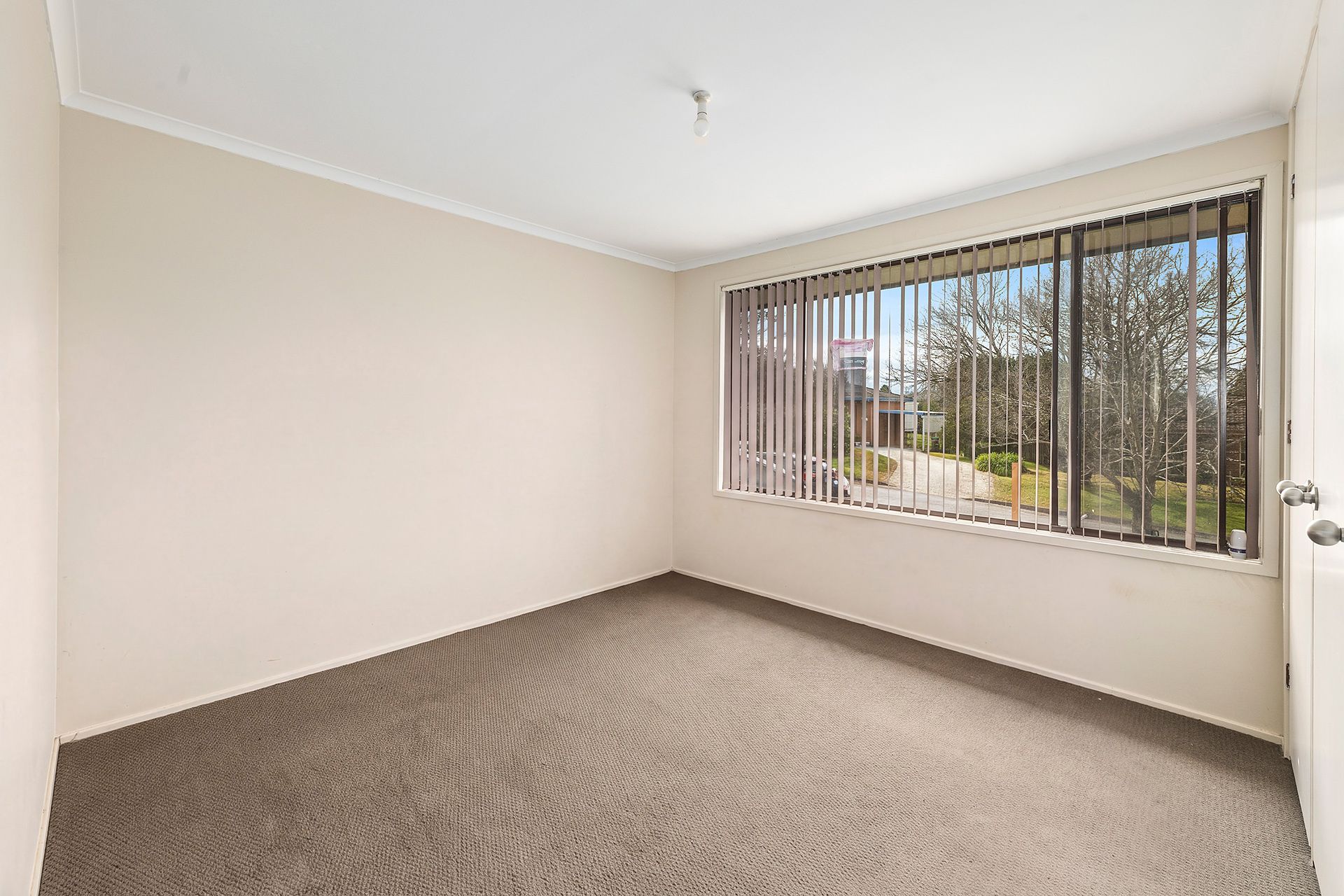59 Kennedy Close — photo 5 of 9