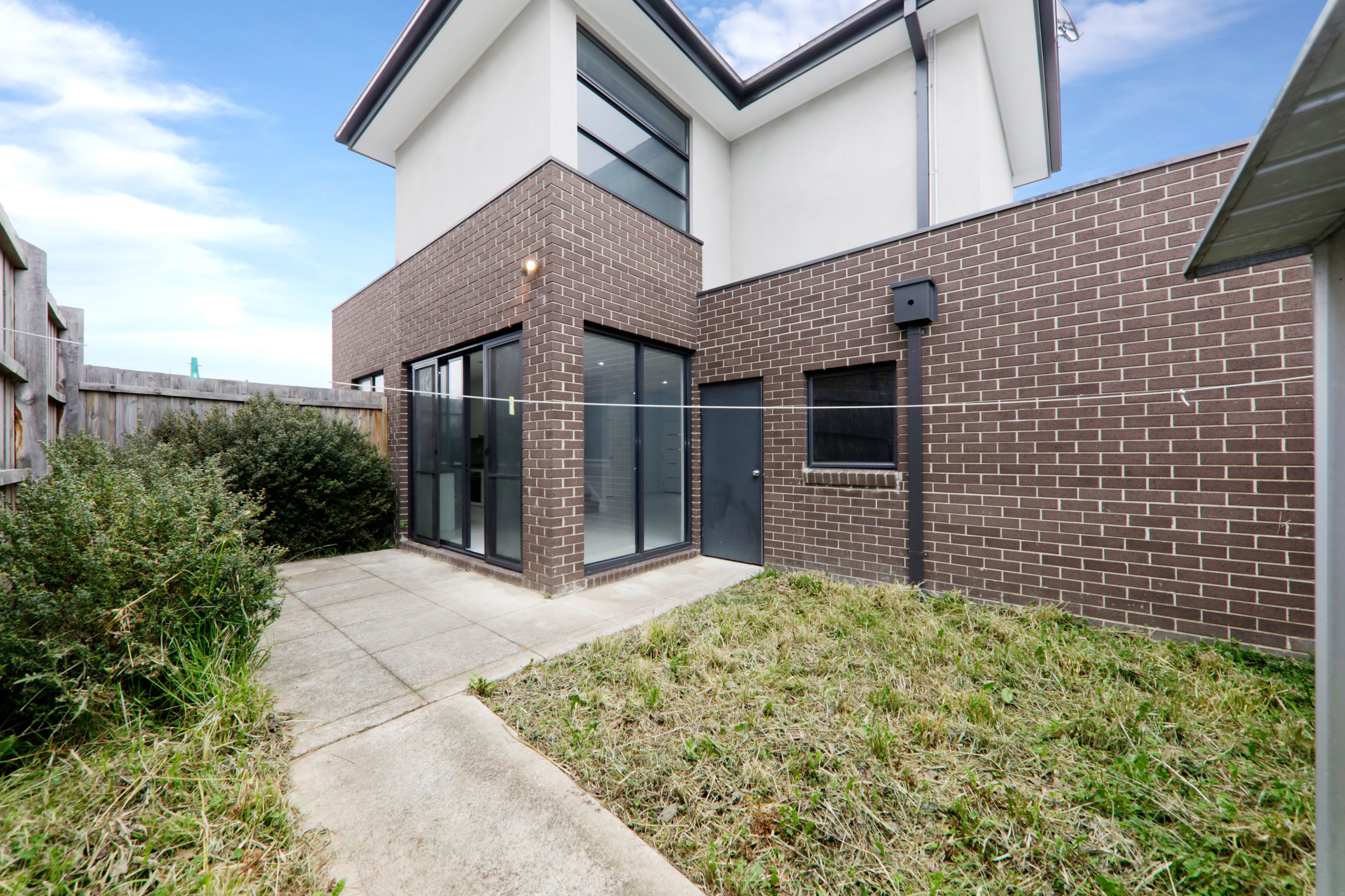 1/3 Renown Street, Burwood, VIC 3125