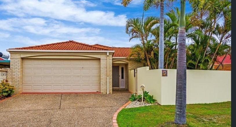 7 Massachusetts Court, Varsity Lakes, QLD 4227