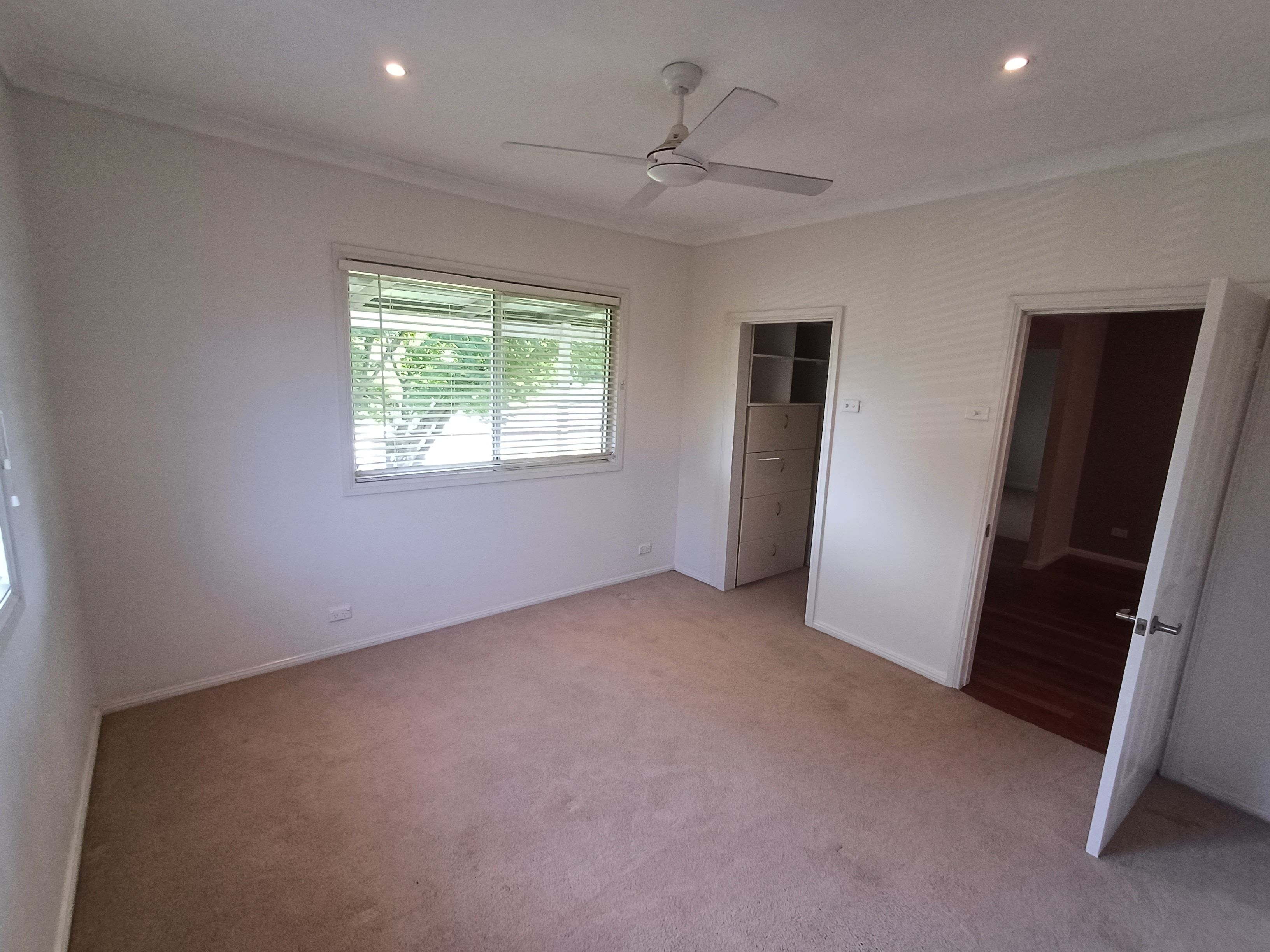 16 Tallayang Street, Bomaderry, NSW 2541 Leased House Ray White