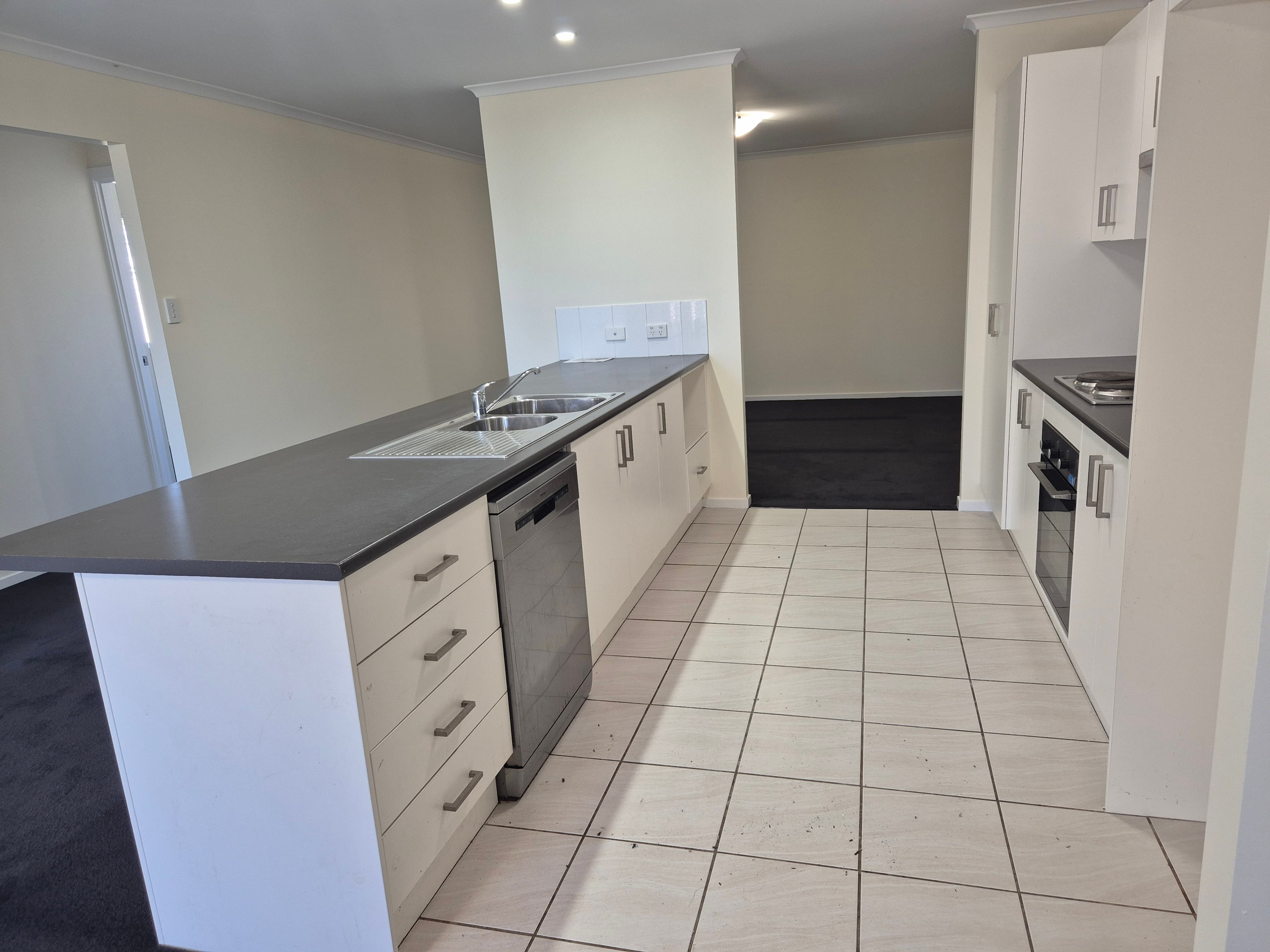 1/69C Sophia Road, Worrigee, NSW 2540