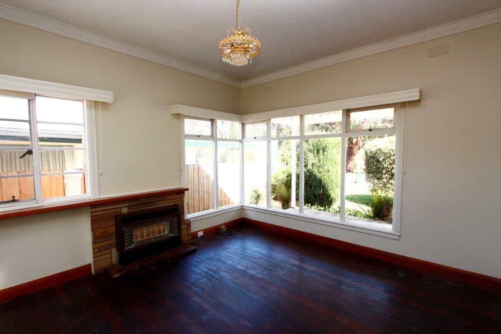 31 Gairloch Grove, Newtown, VIC 3220