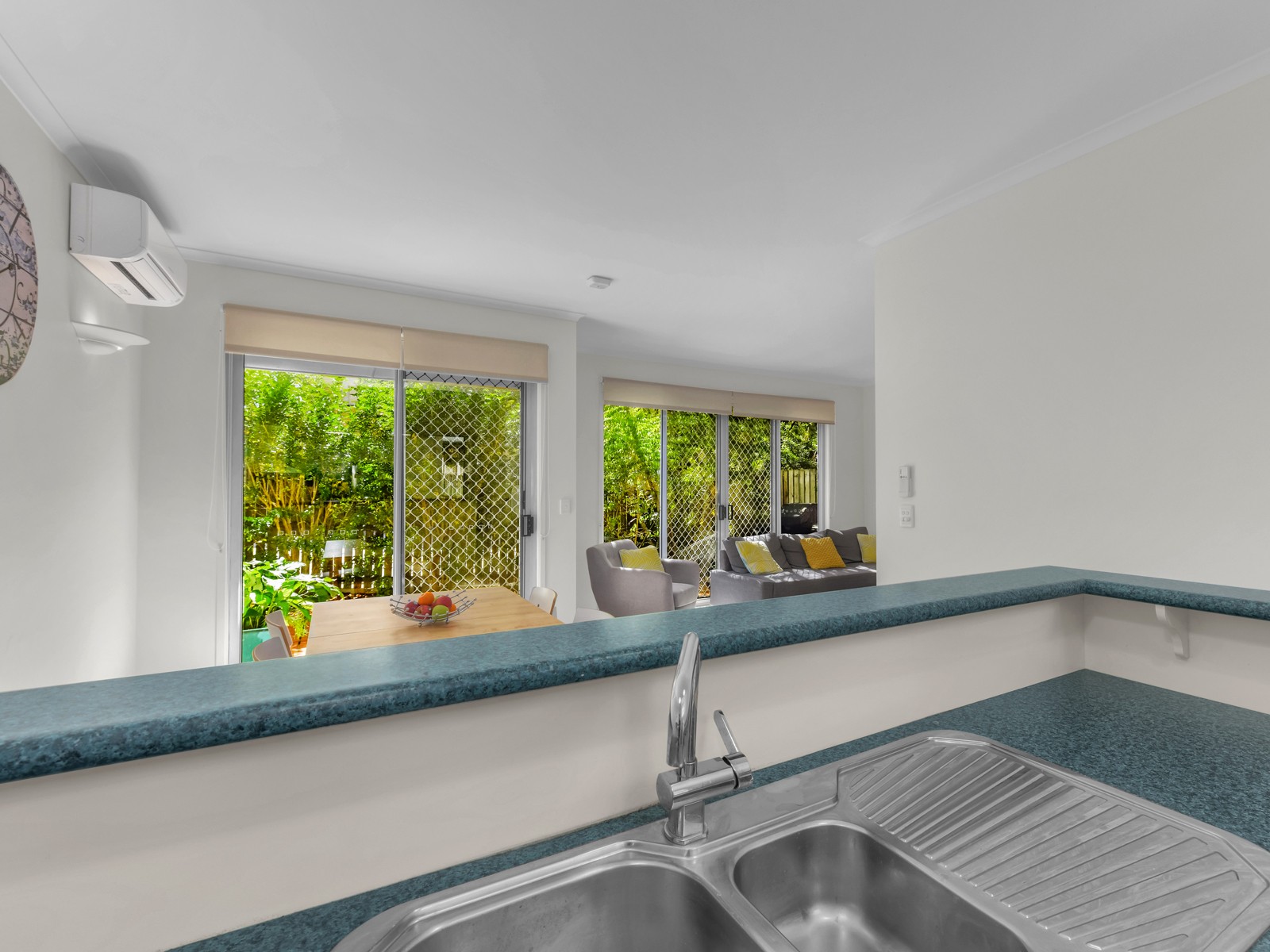 1/106 Whitmore Street, Taringa, QLD 4068