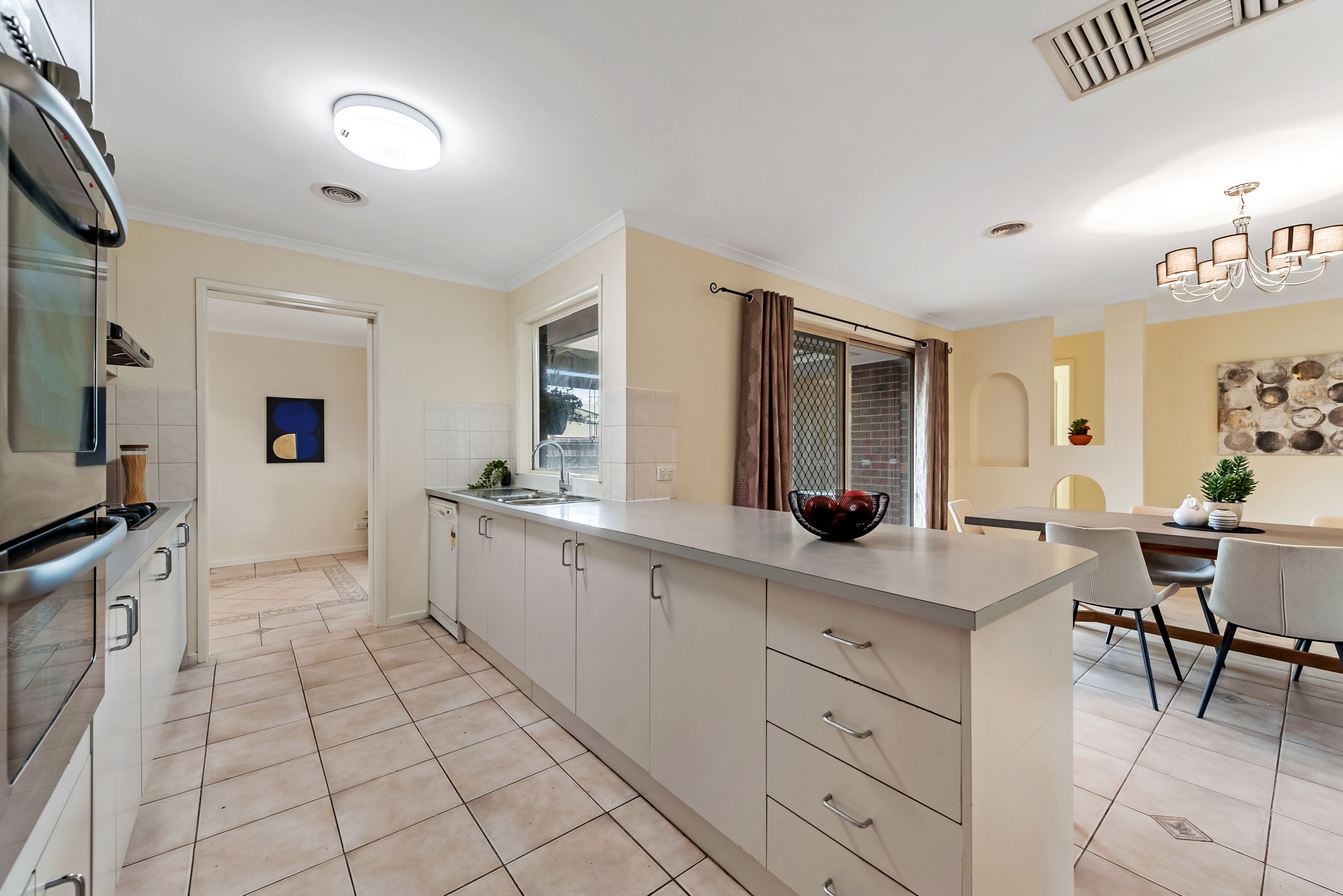 20 Yarcombe Crescent, Craigieburn, VIC 3064