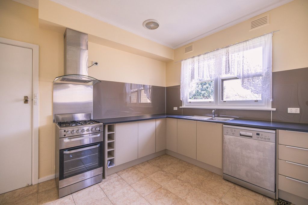 18 Ormond Road, Clayton, VIC 3168