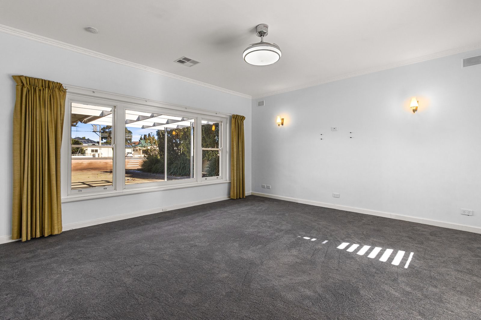166 Bay Road — photo 8 of 27