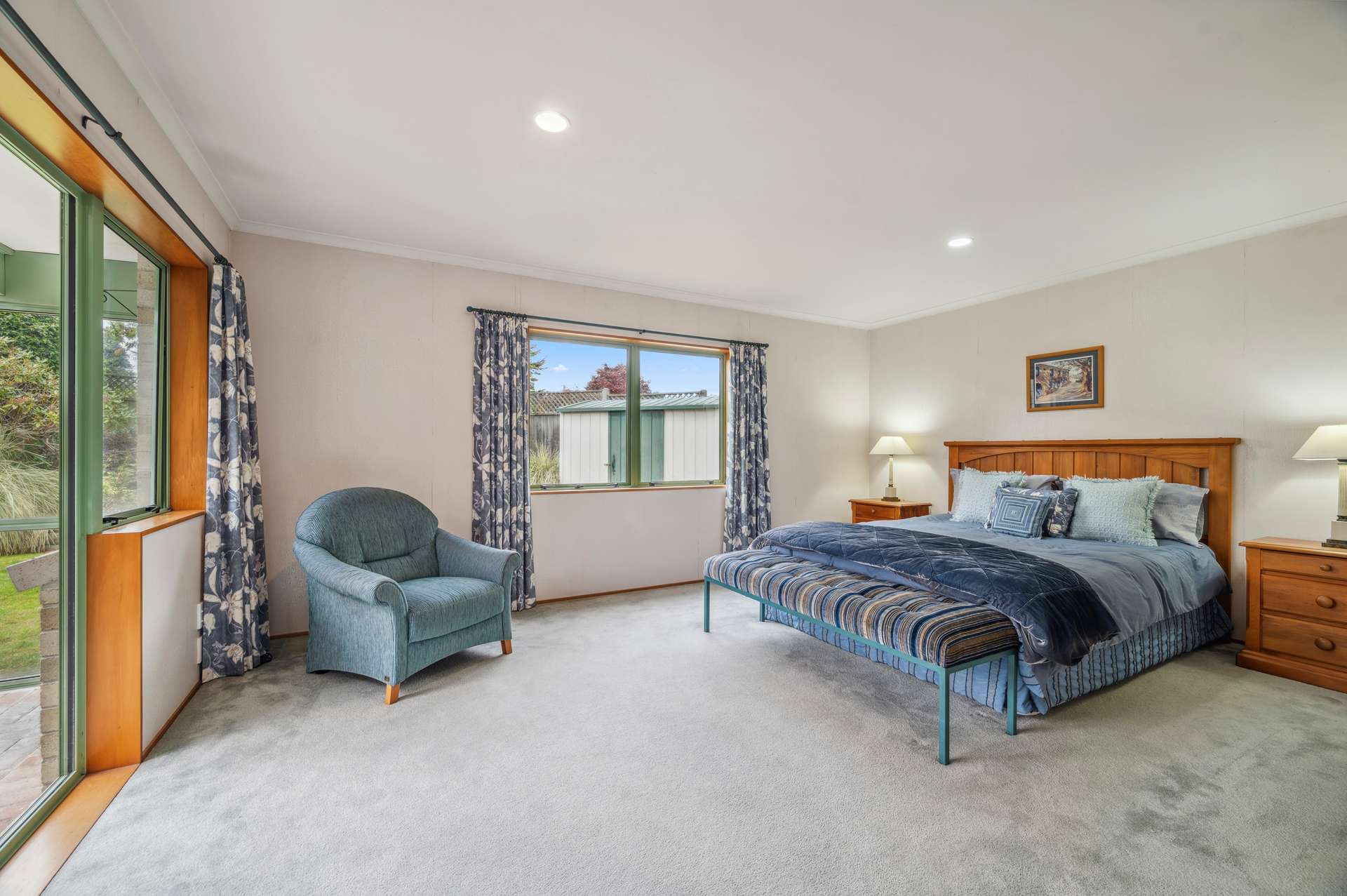 16 Kahurangi Drive photo 12