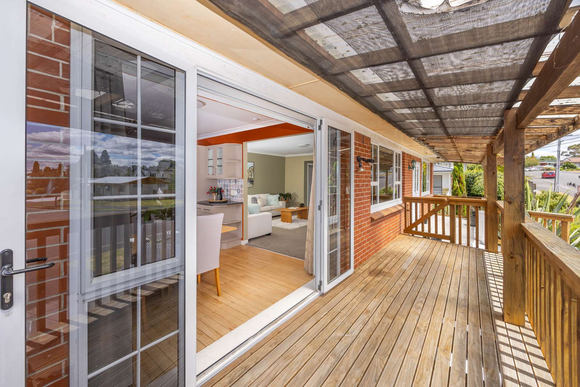 31 Mitcham Avenue photo 3
