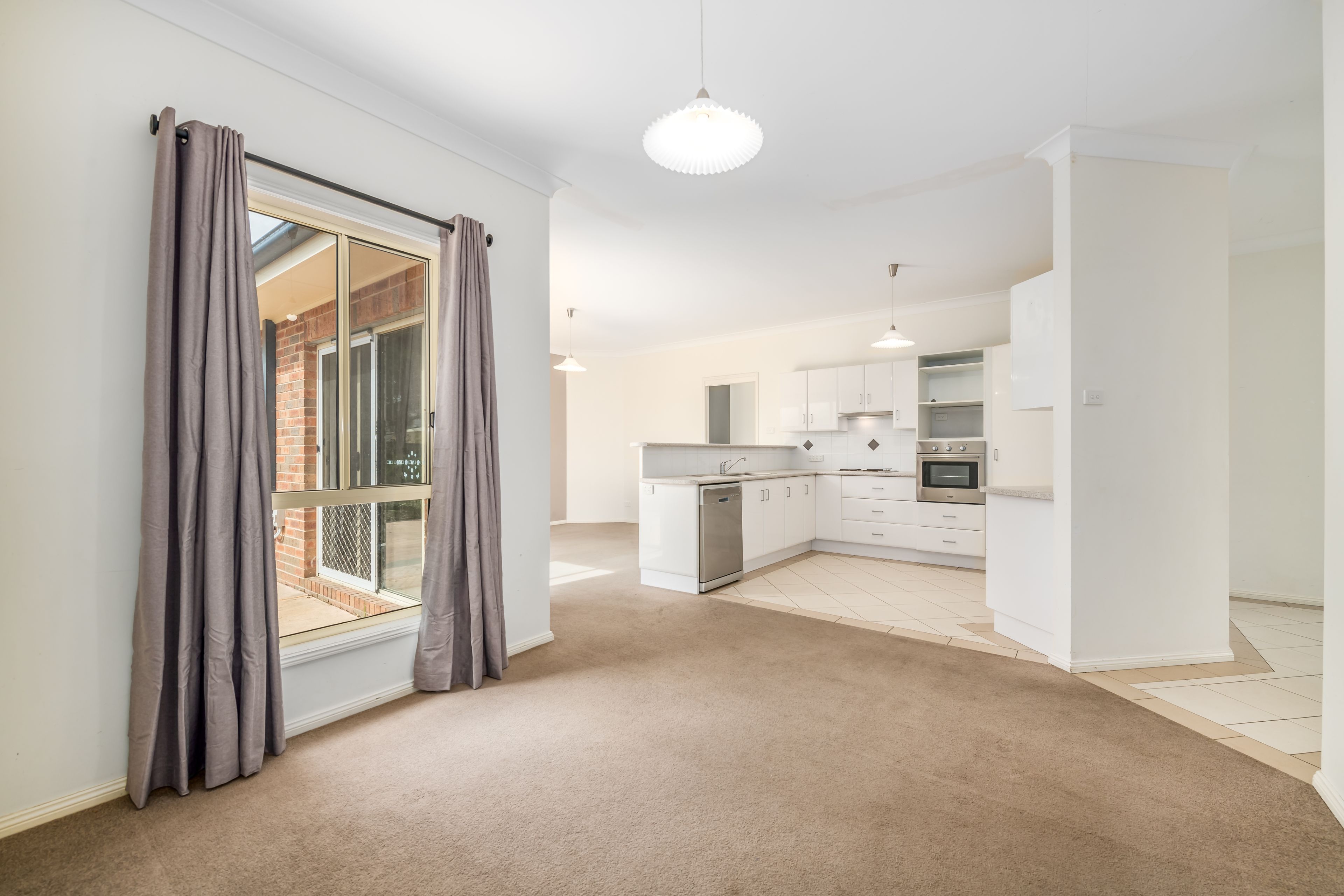 4 Hillview Avenue, Dungog, NSW 2420