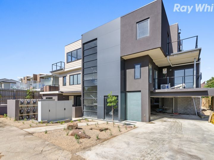 2/11 Tulip Crescent, Boronia, VIC 3155