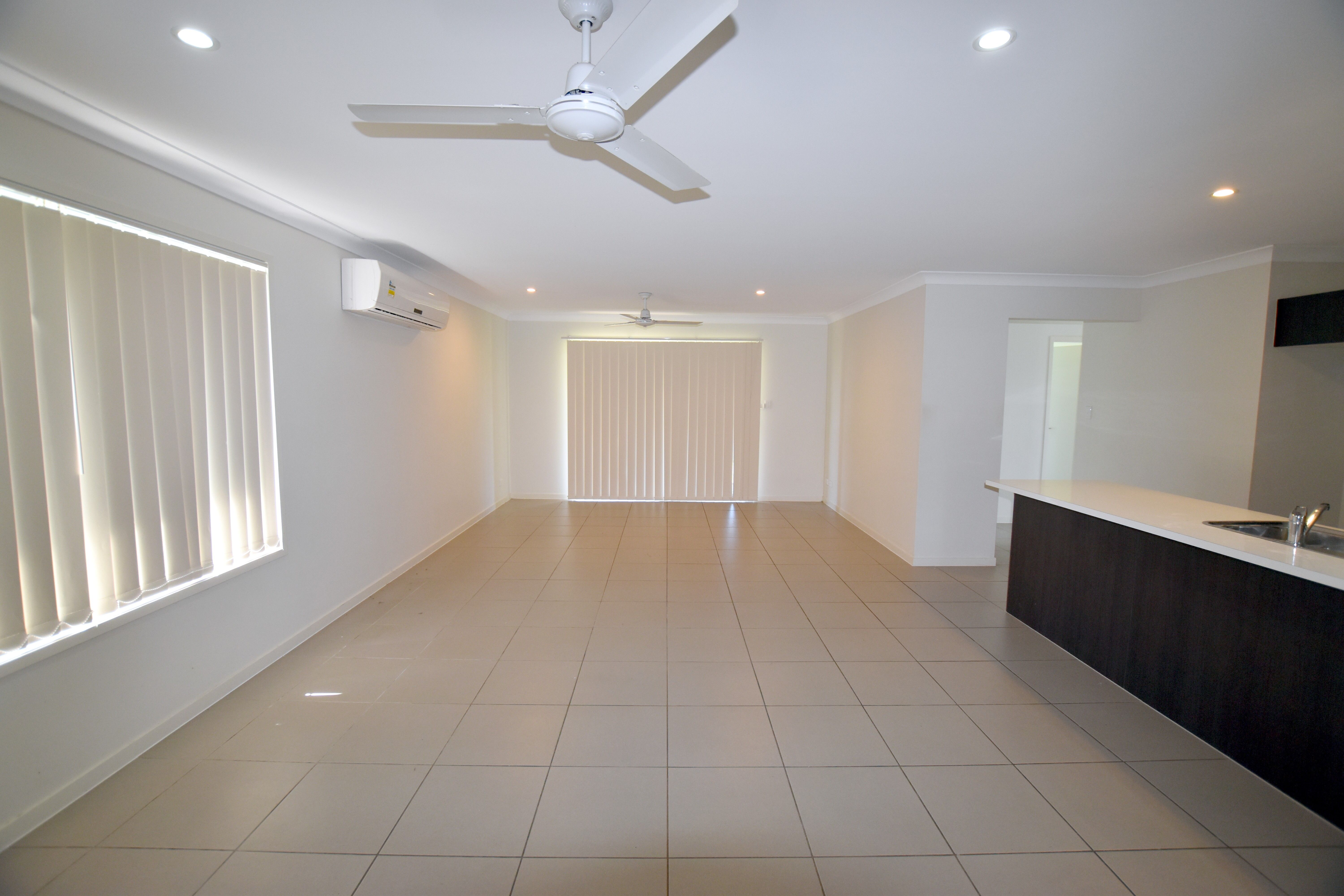25 Liriope Drive, Kirkwood, QLD 4680