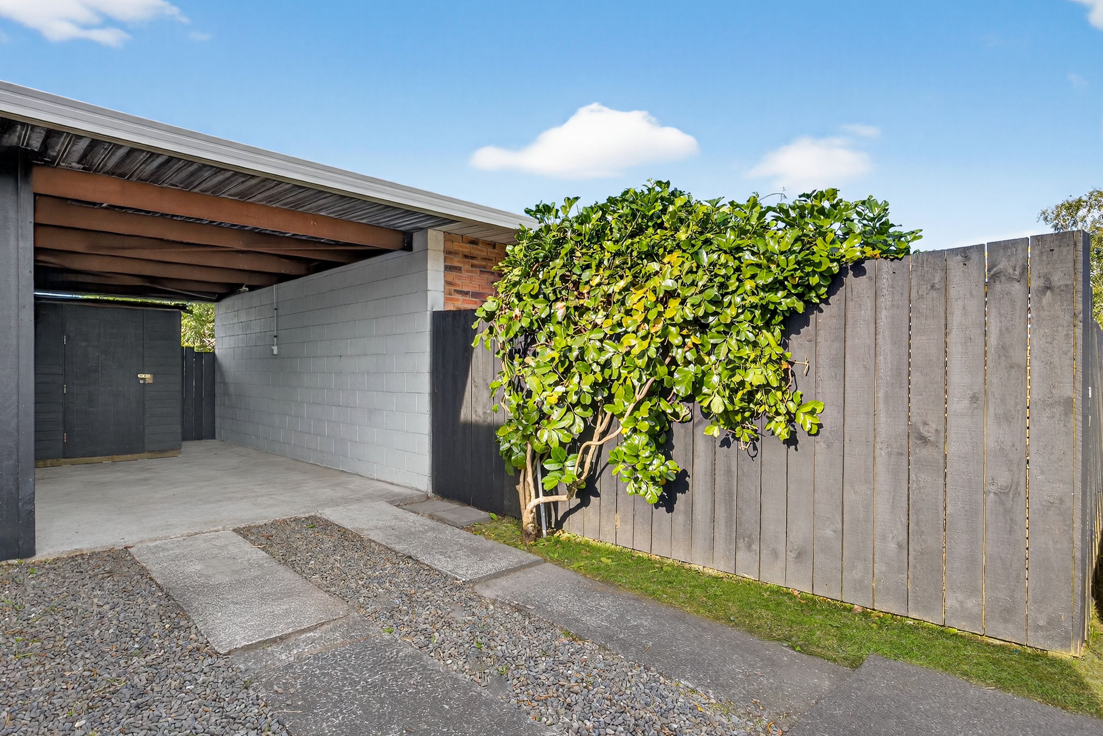 2/783 Te Atatu Road, Te Atatu Peninsula, Waitakere City