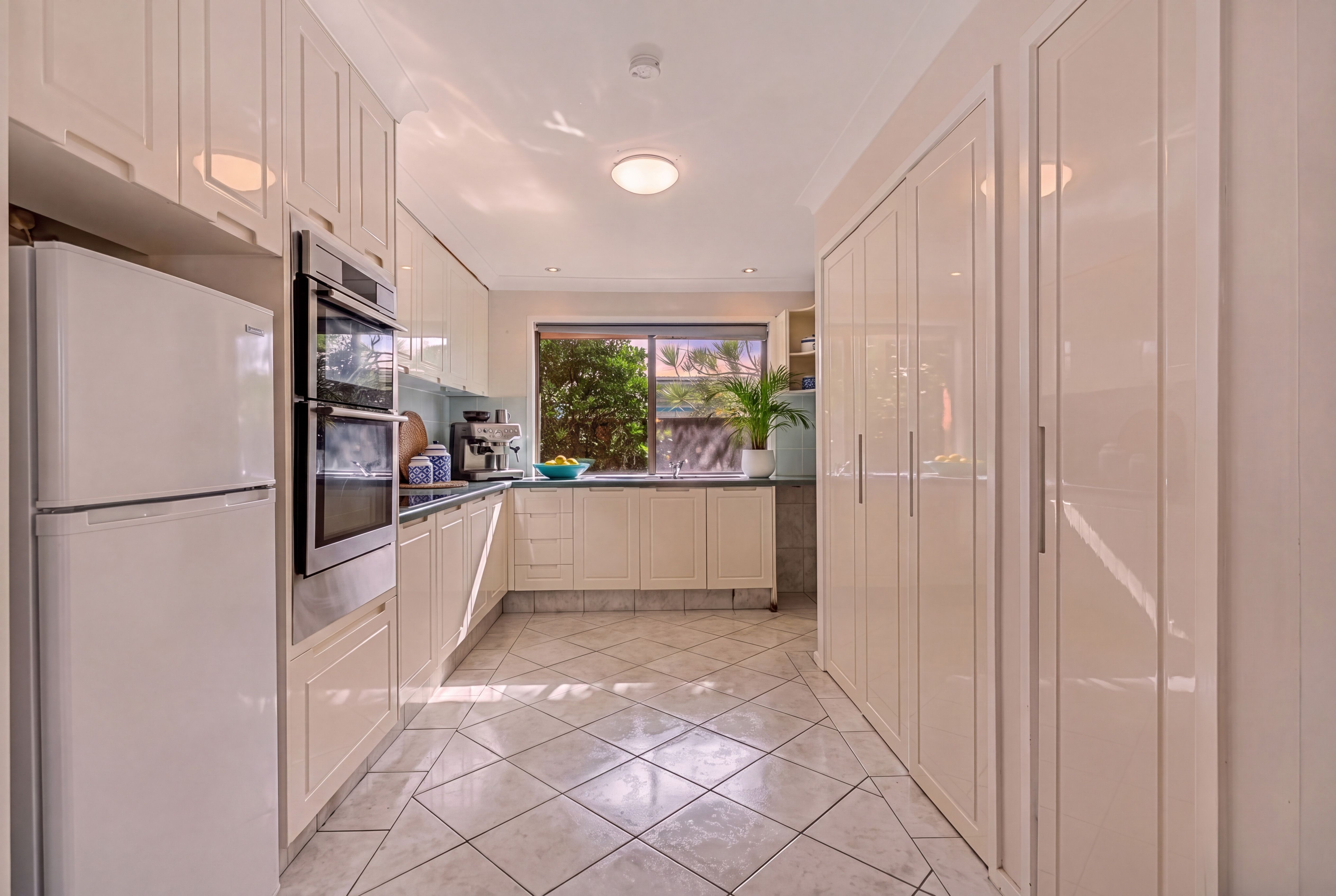 22 Firmin Court — photo 9 of 13