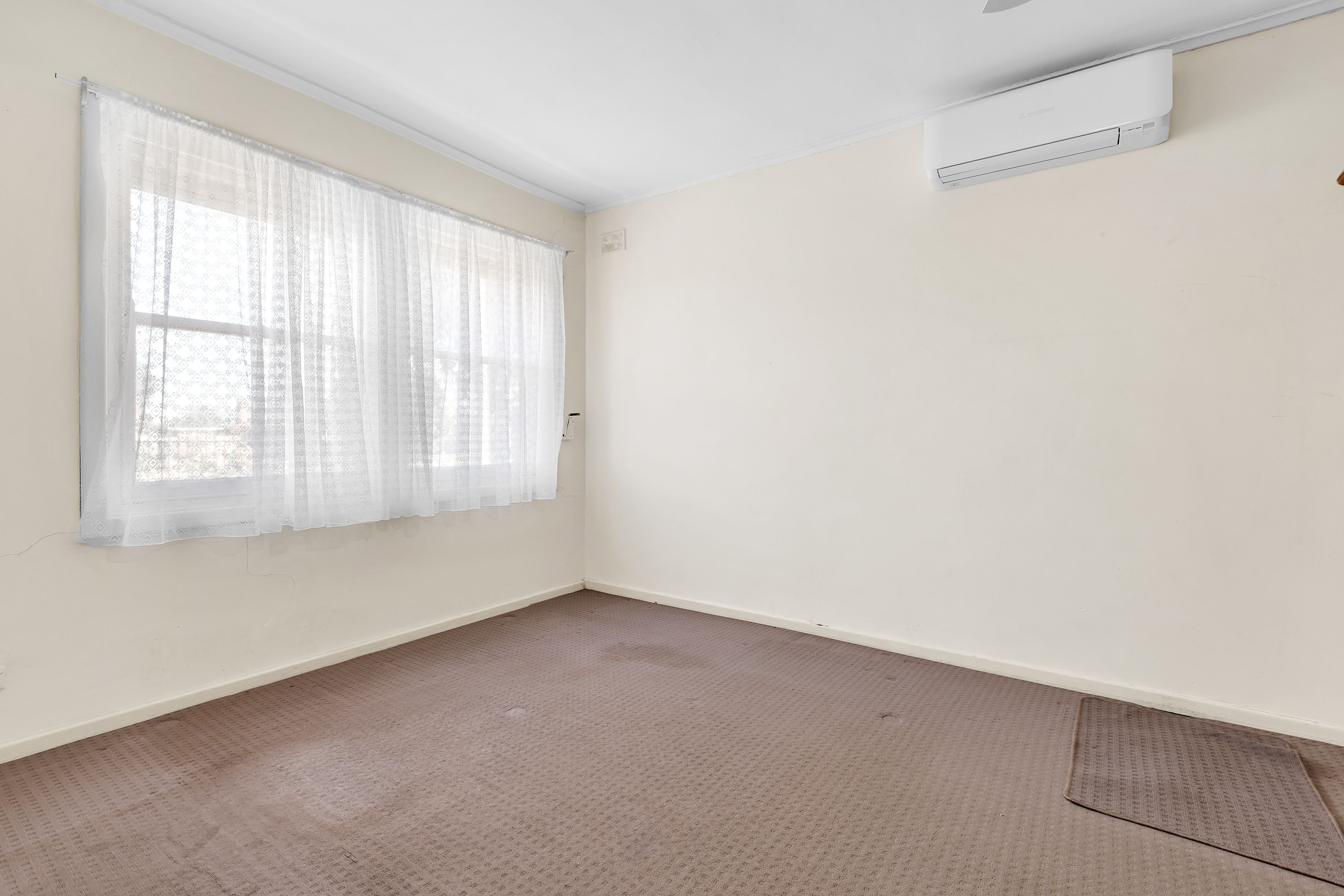 54 Peachey Road — photo 13 of 28