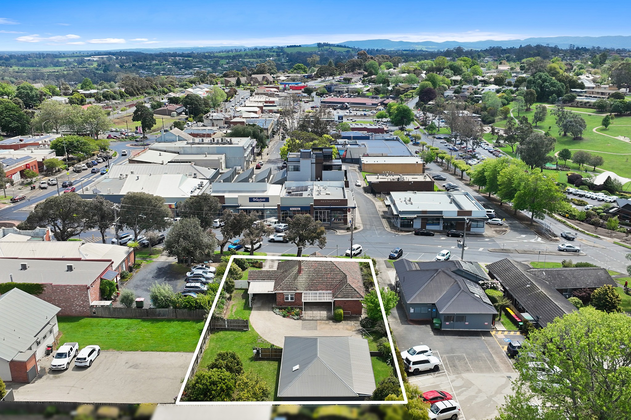 2 Bank Place, Drouin, VIC 3818