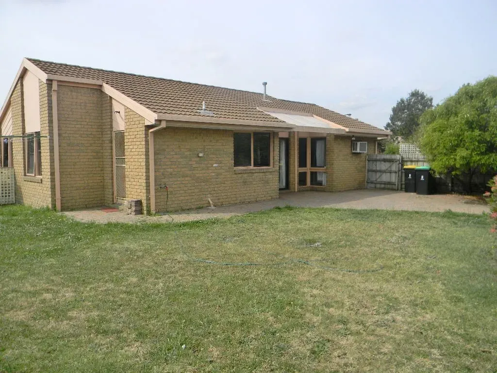6 Carla Court — photo 5 of 6