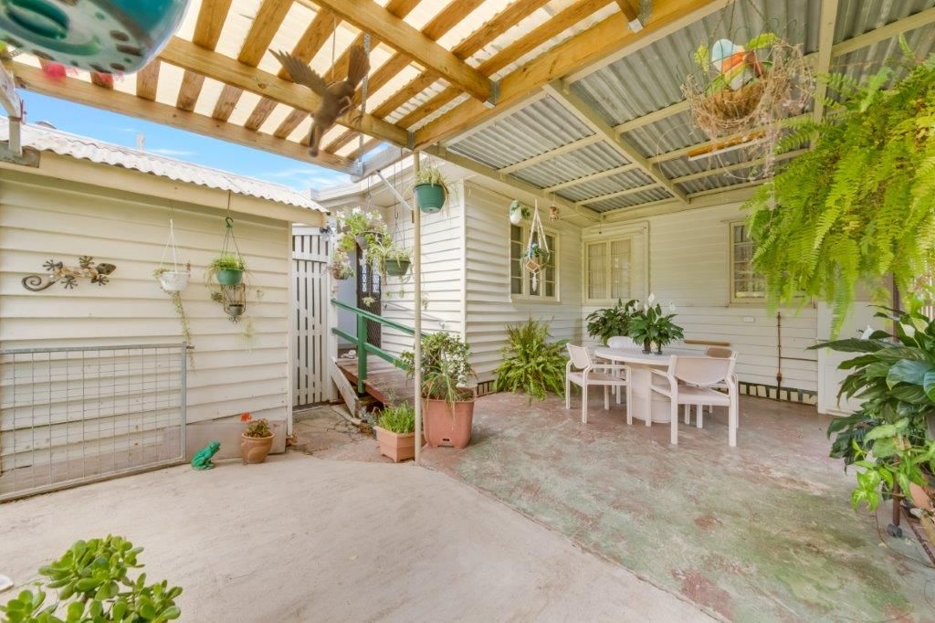 3 Leonard Street, South Gladstone, QLD 4680
