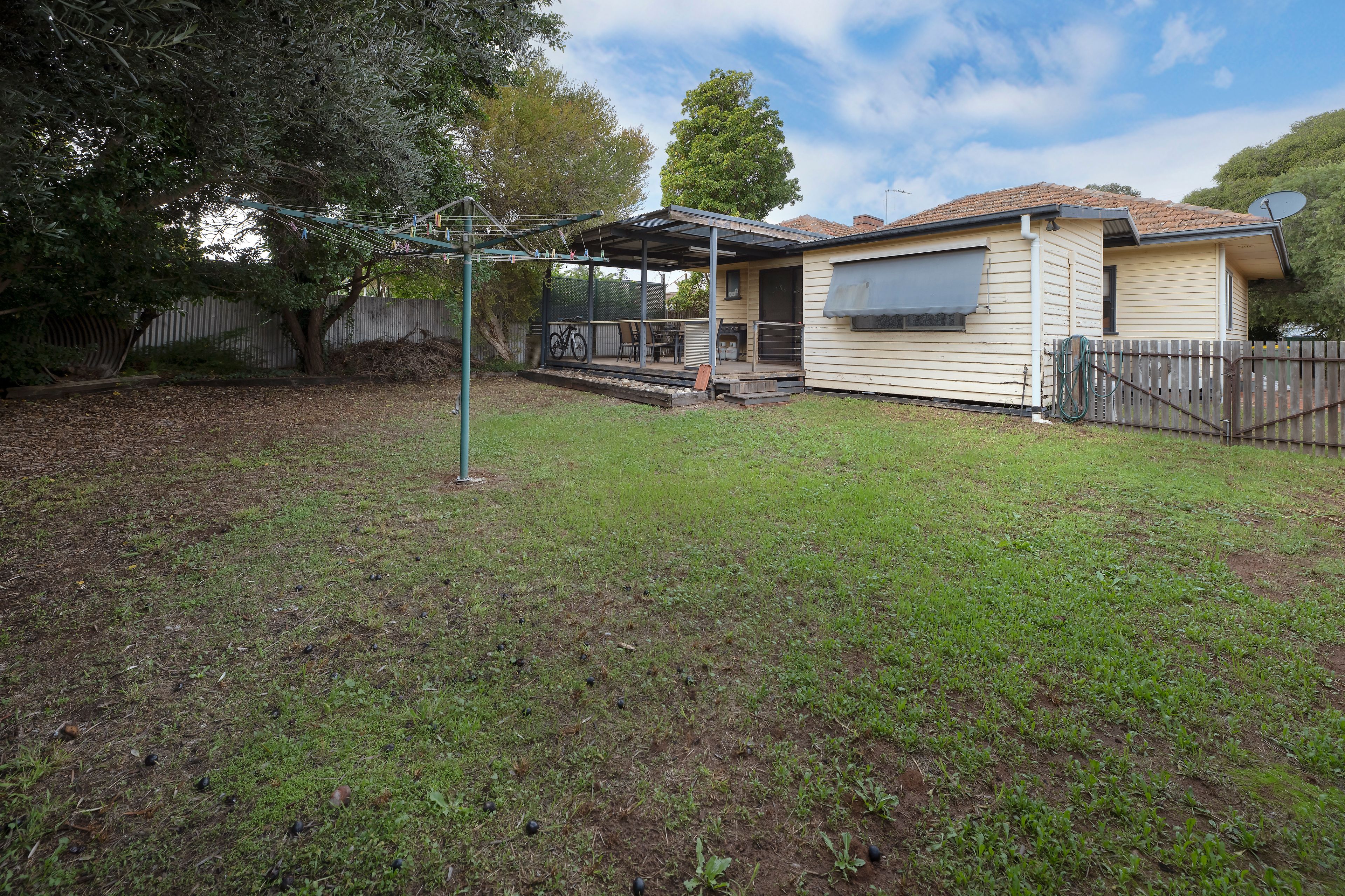 6 Buchan Street — photo 12 of 16
