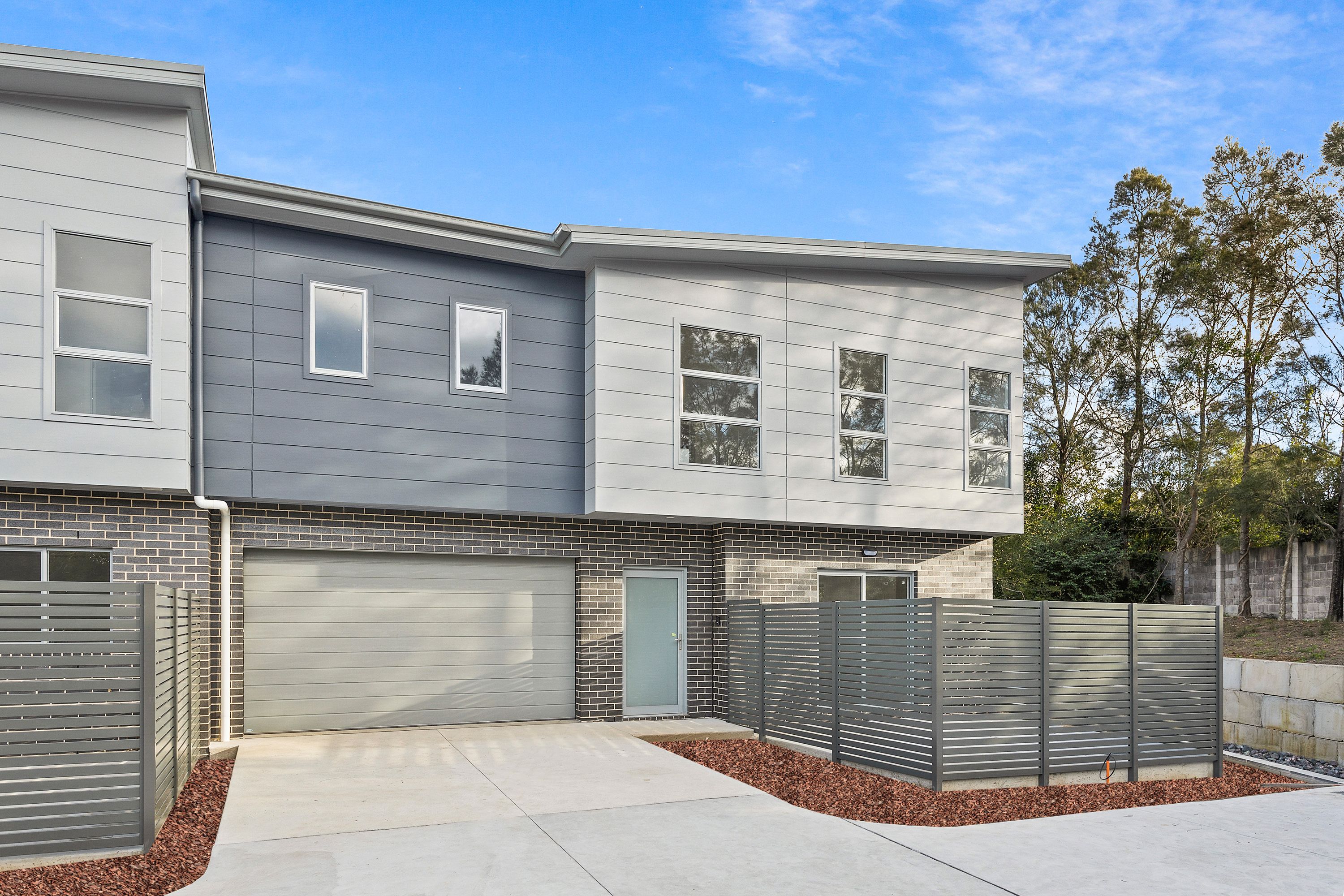 18 Phillips Avenue, West Wollongong NSW 2500
