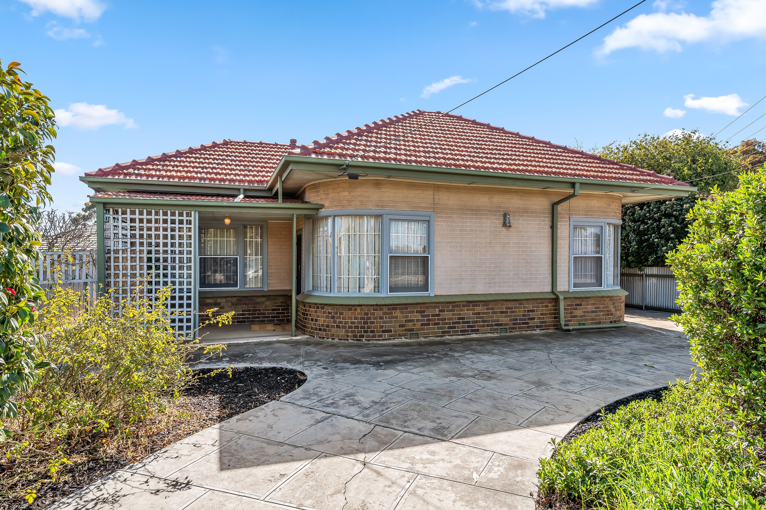42 West Lakes Boulevard, Albert Park, SA 5014