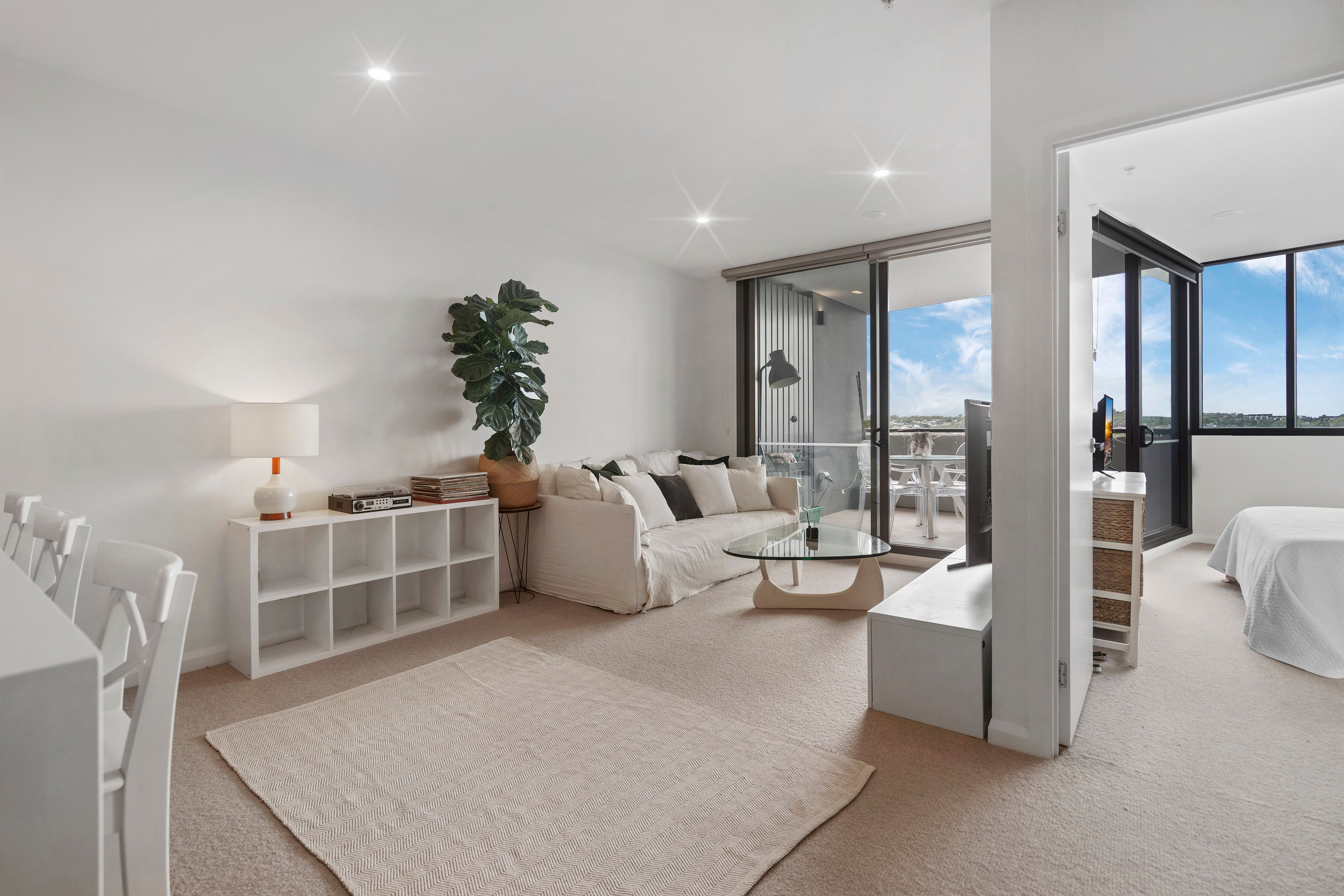 11409/300 Old Cleveland Road, Coorparoo, QLD 4151