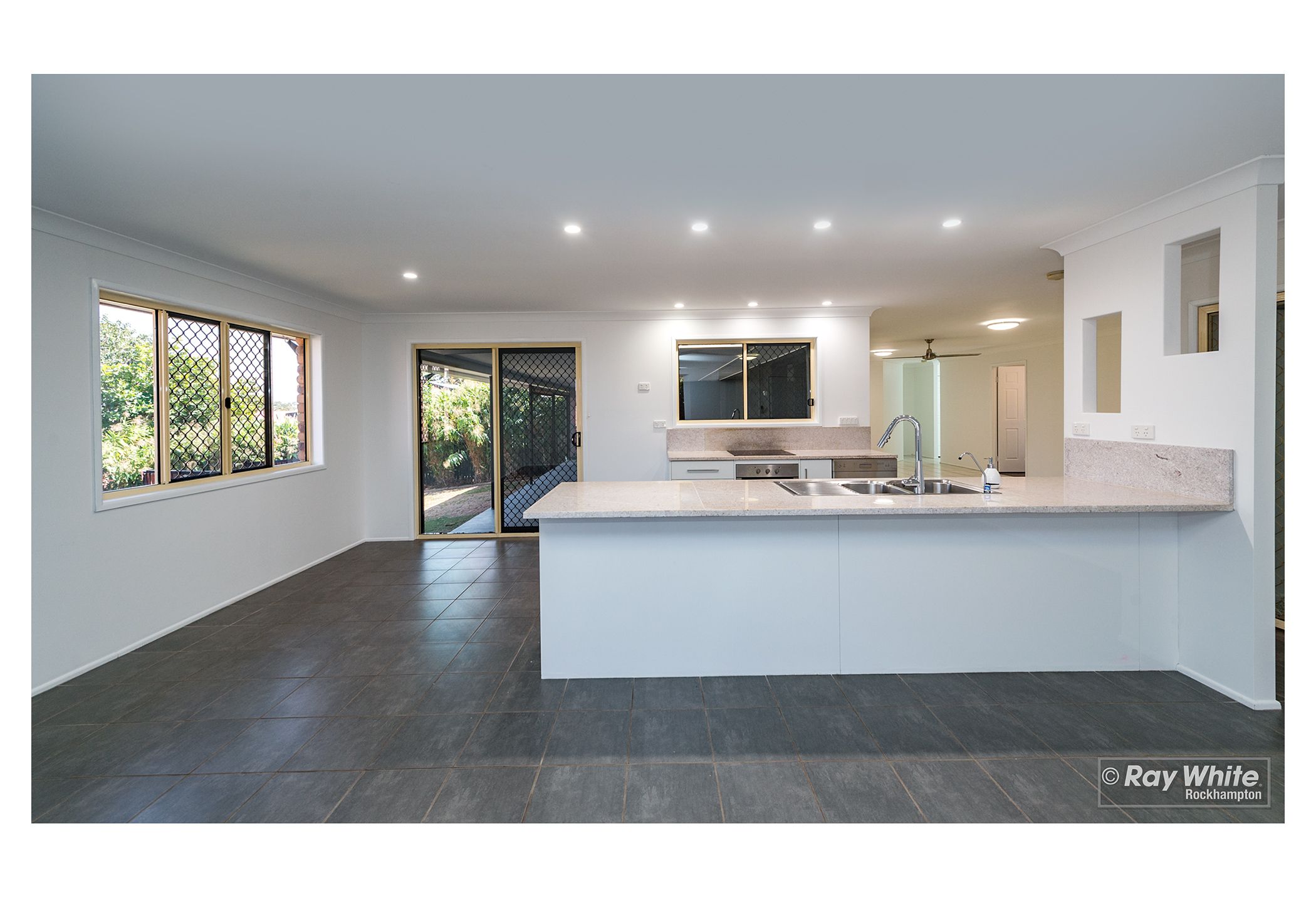 27 Permien Street, Norman Gardens, QLD 4701