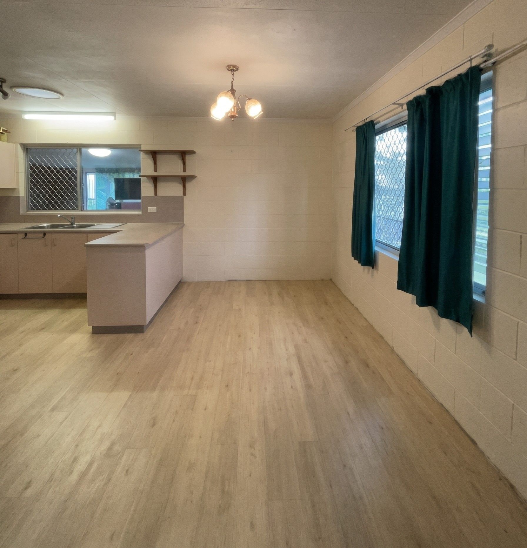 13 Lily Street — photo 4 of 8