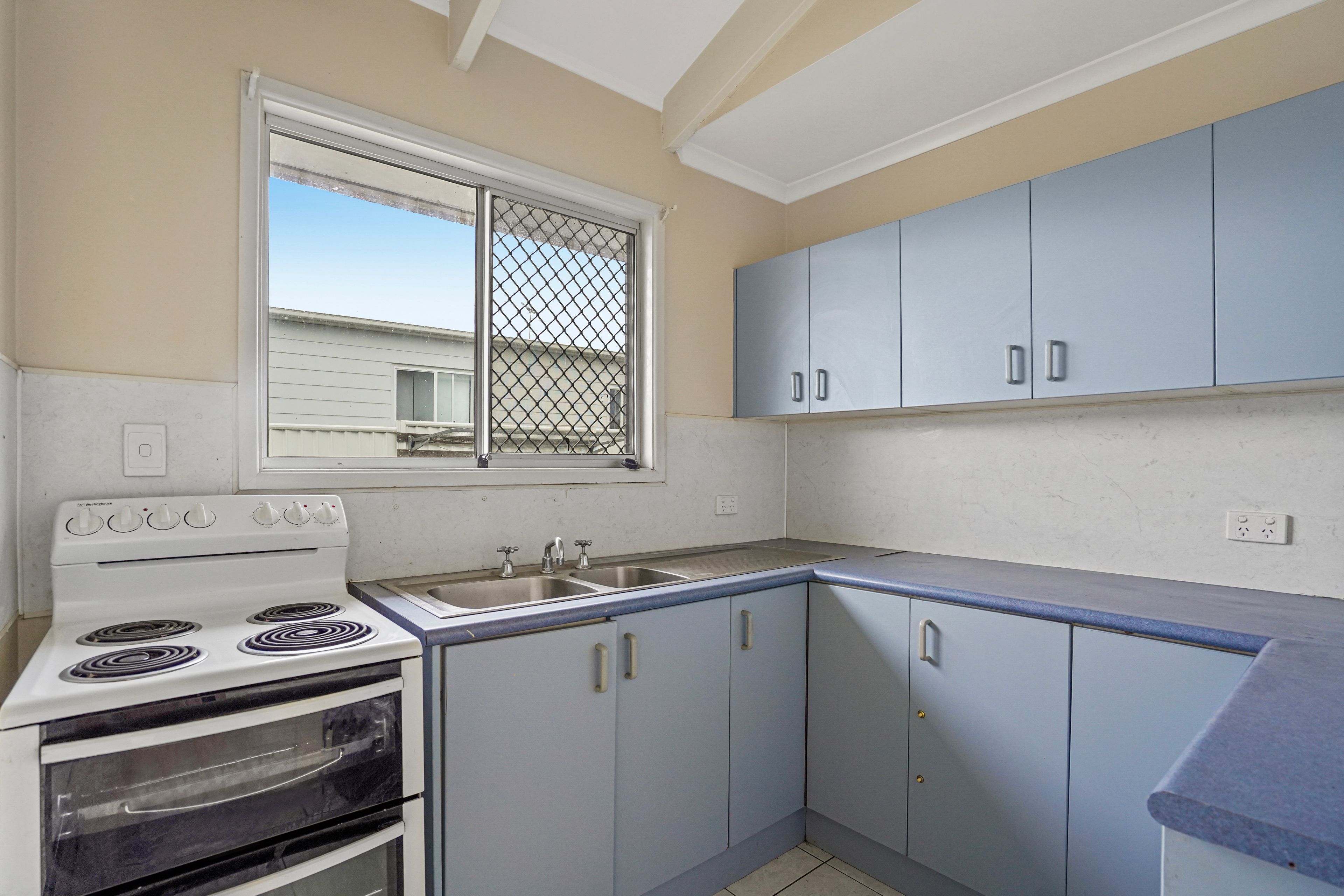 33 Phyllis Street — photo 6 of 23