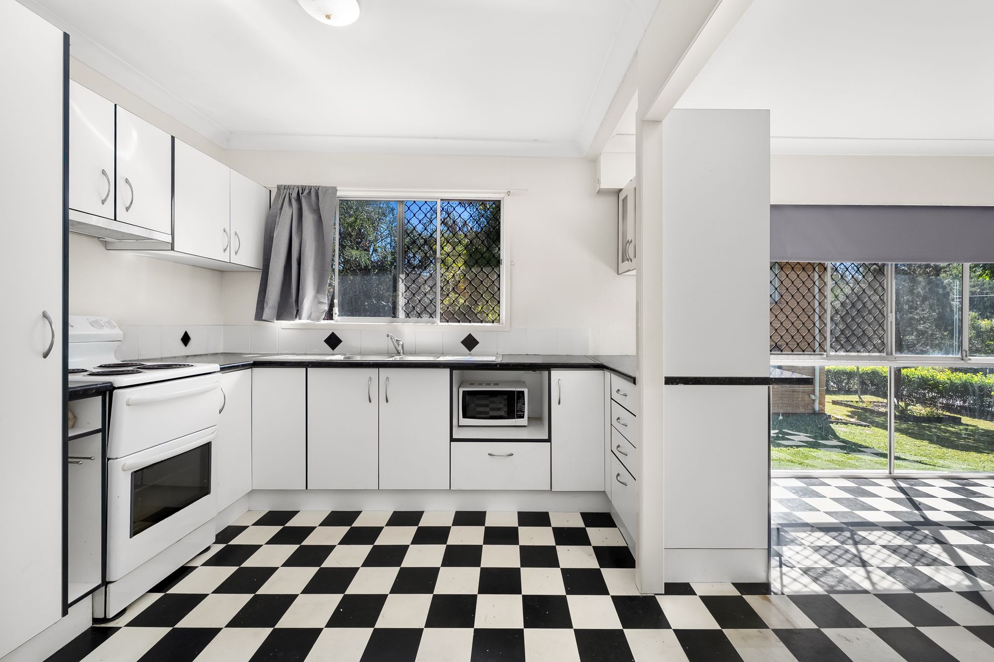 20 Riordan Street — photo 6 of 15