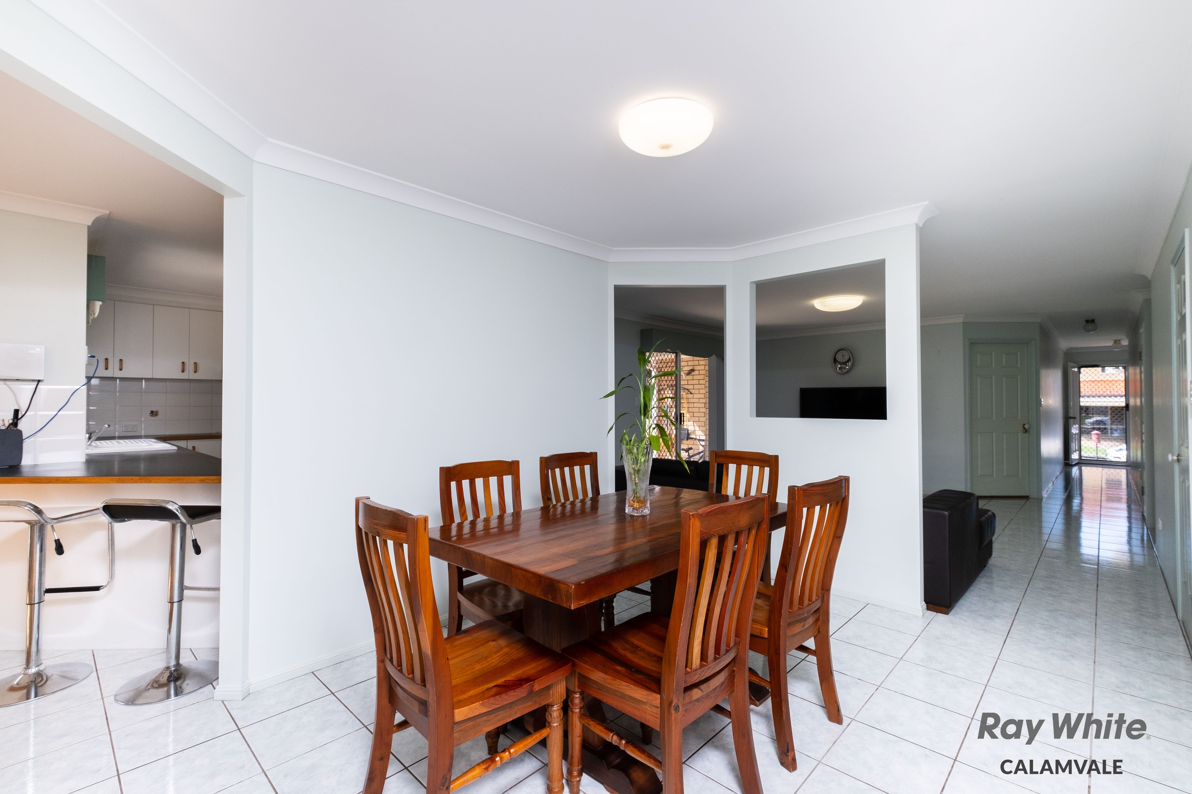 6 Vanda Close — photo 6 of 22