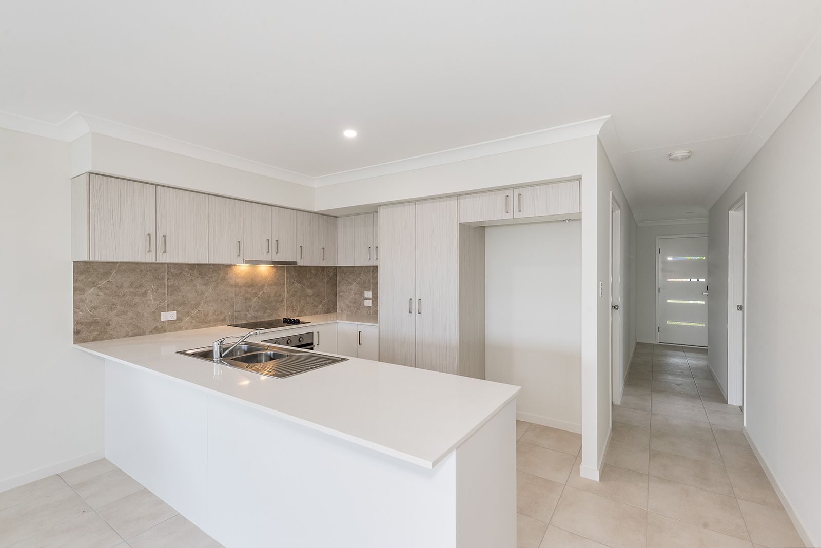 24 Mia Street, Flinders View, QLD 4305
