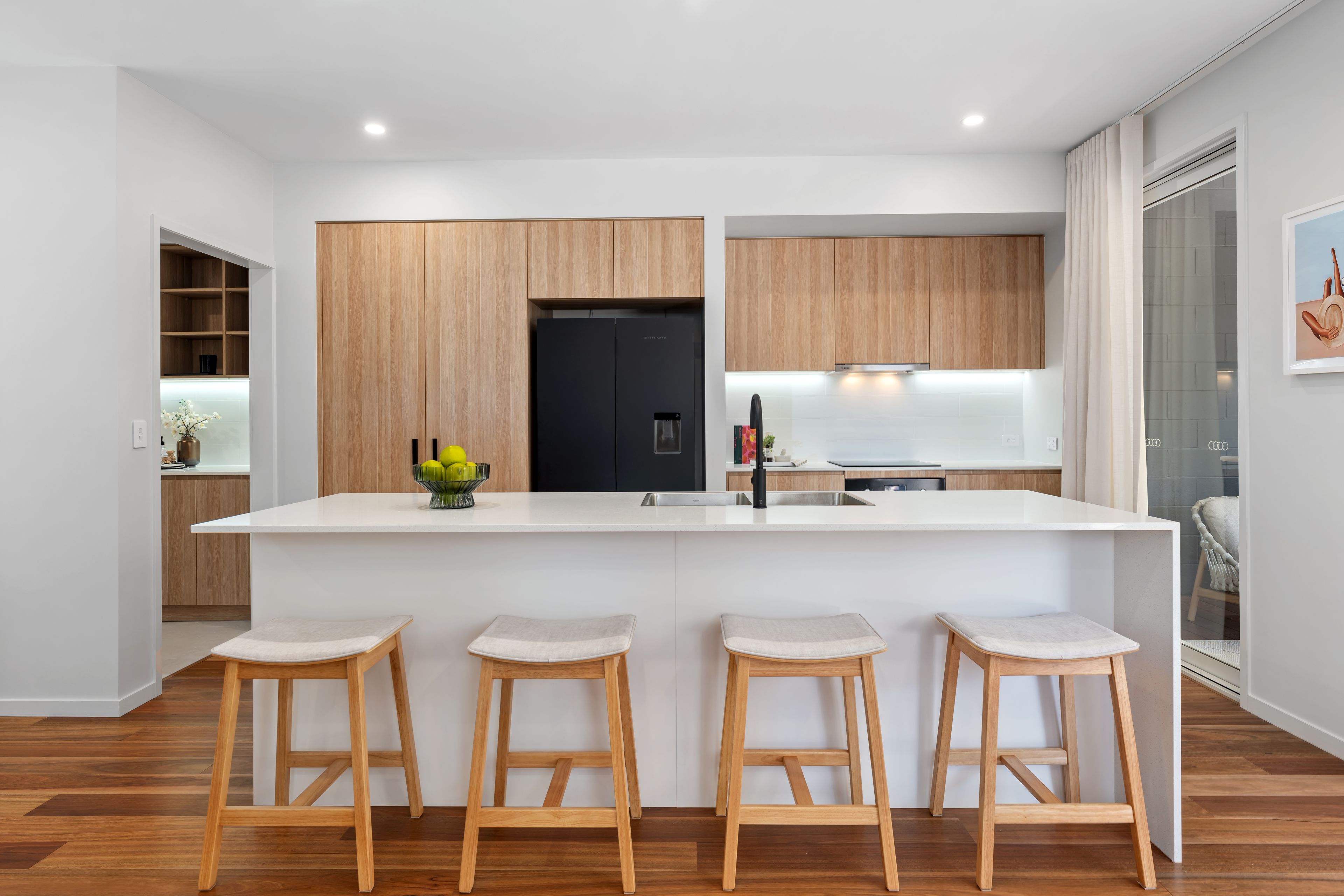 516/33 Kersley Road, Kenmore, QLD 4069
