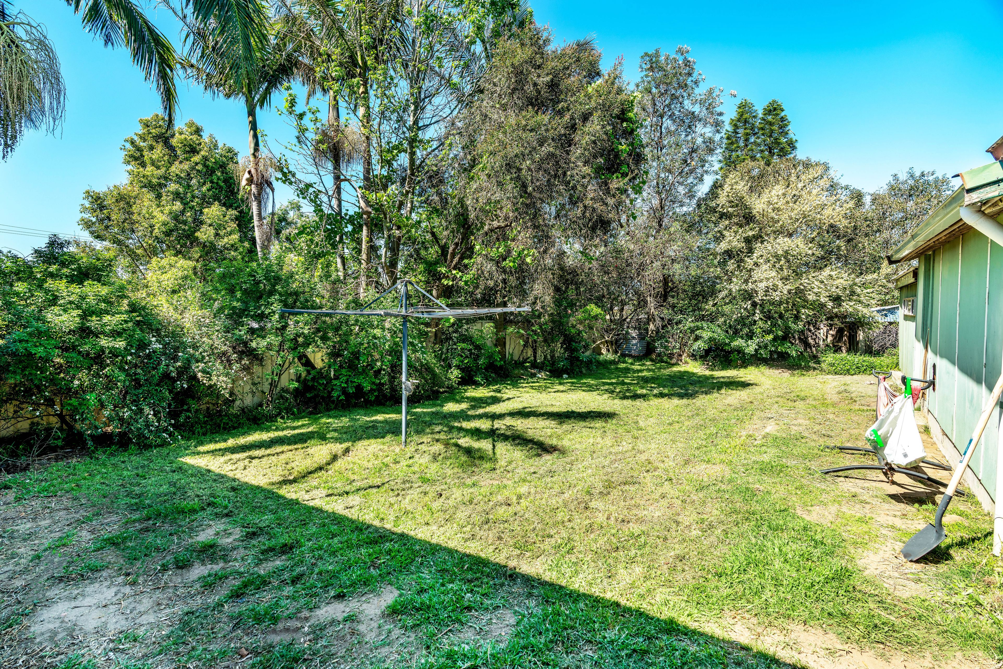 4 Shirley Street, Bomaderry, NSW 2541