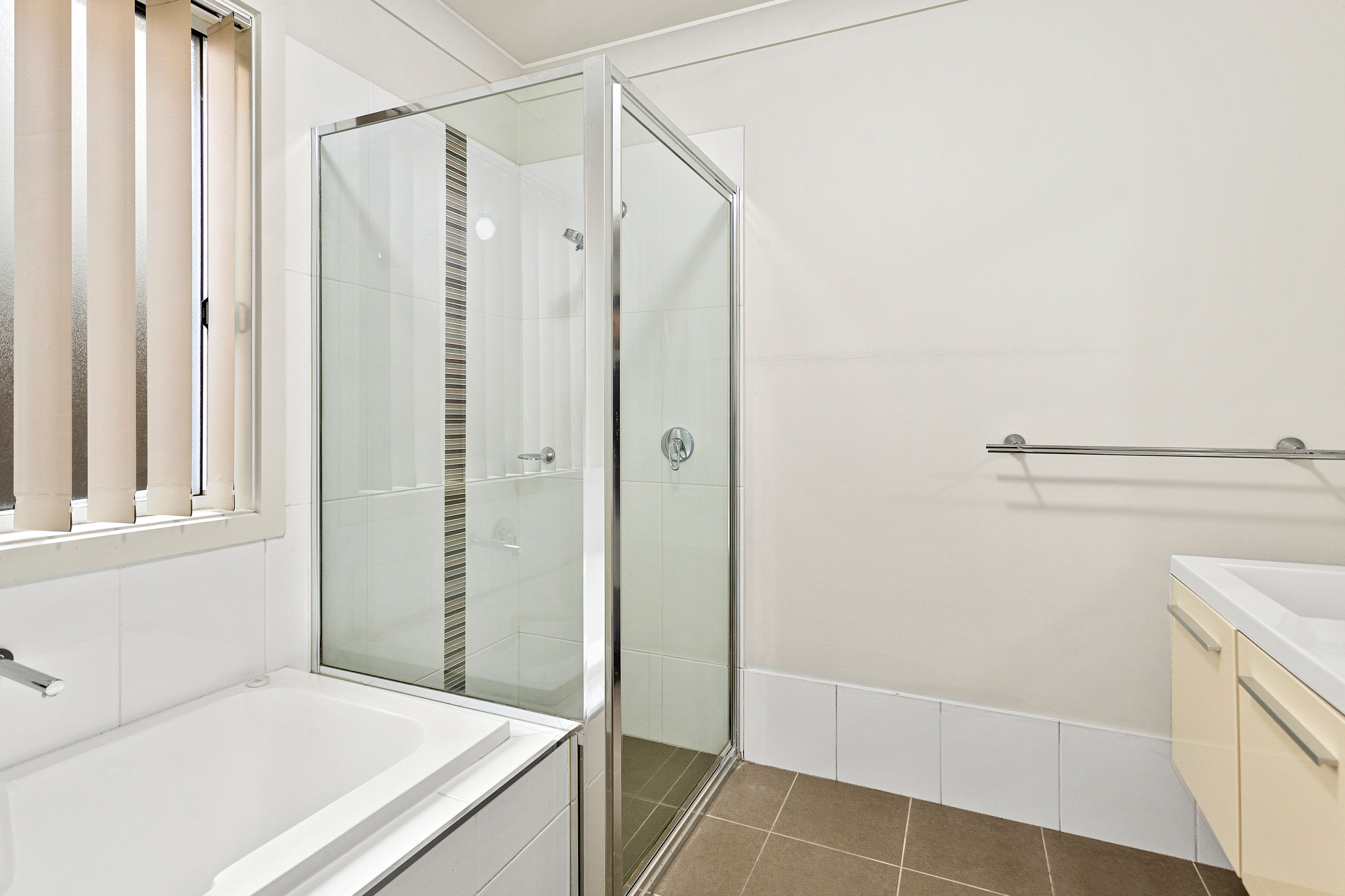 76 Esperance Drive — photo 8 of 9