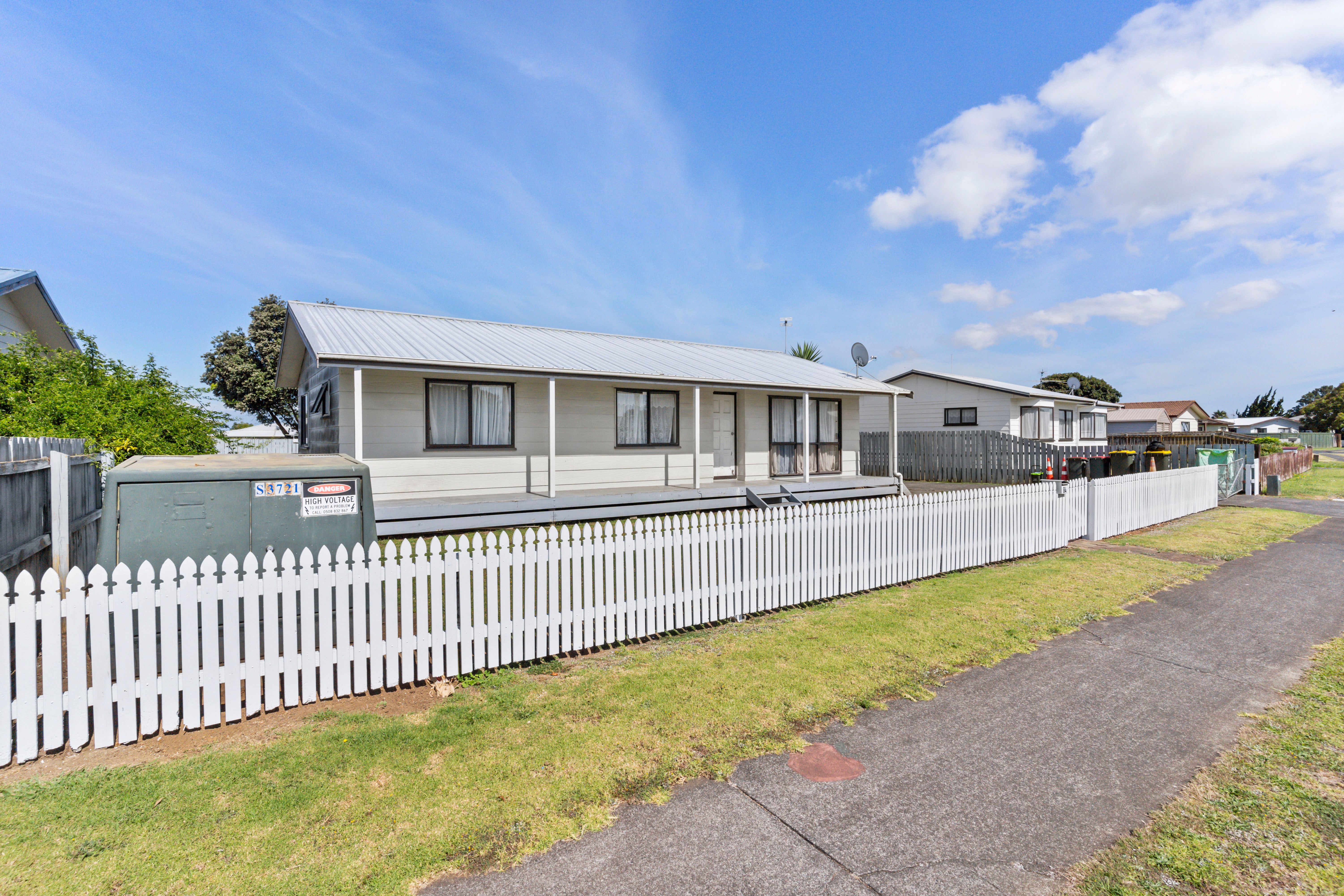 84 Maplesden Drive, Clendon Park, Manukau City