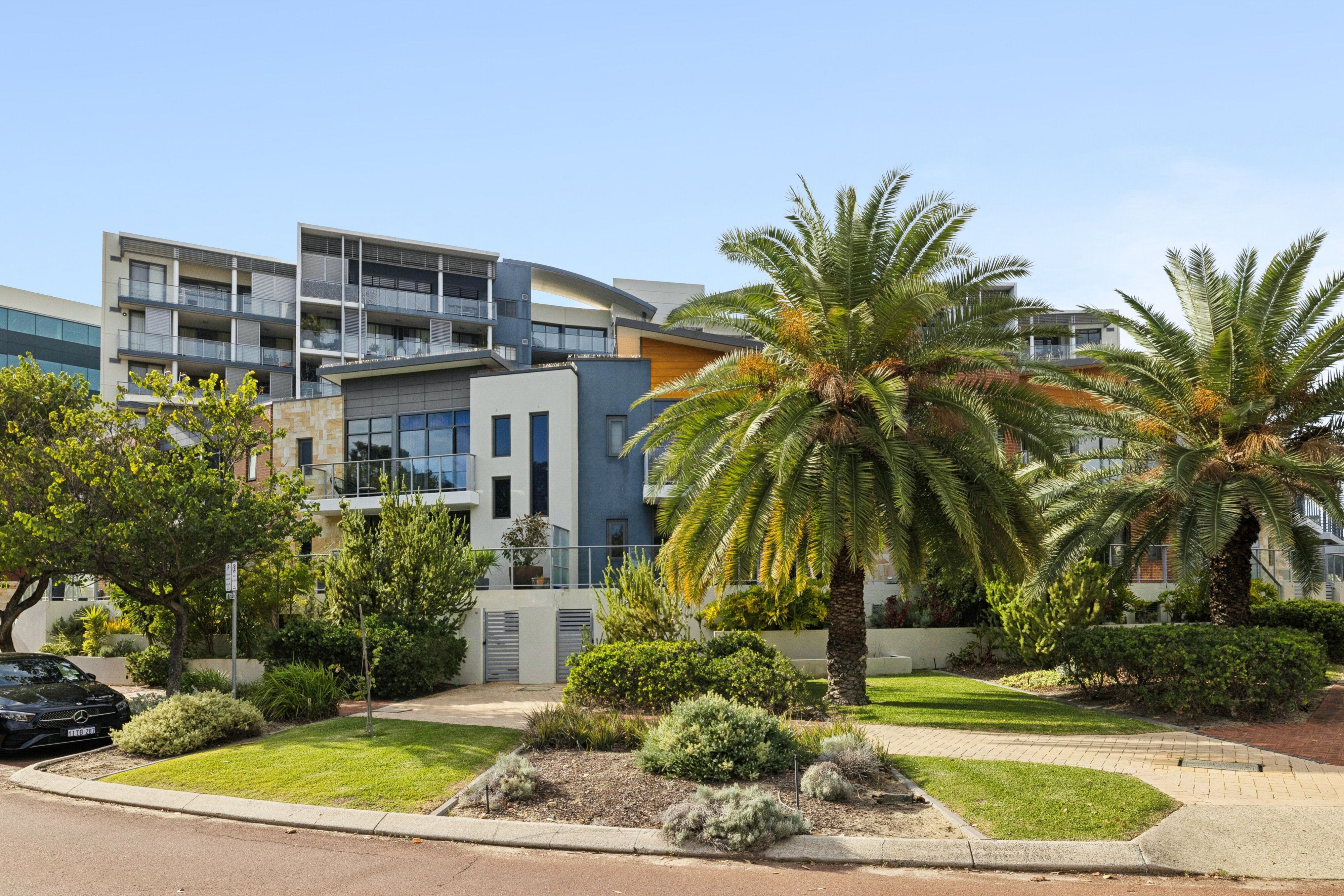 1/8 Hordern Street — photo 4 of 30