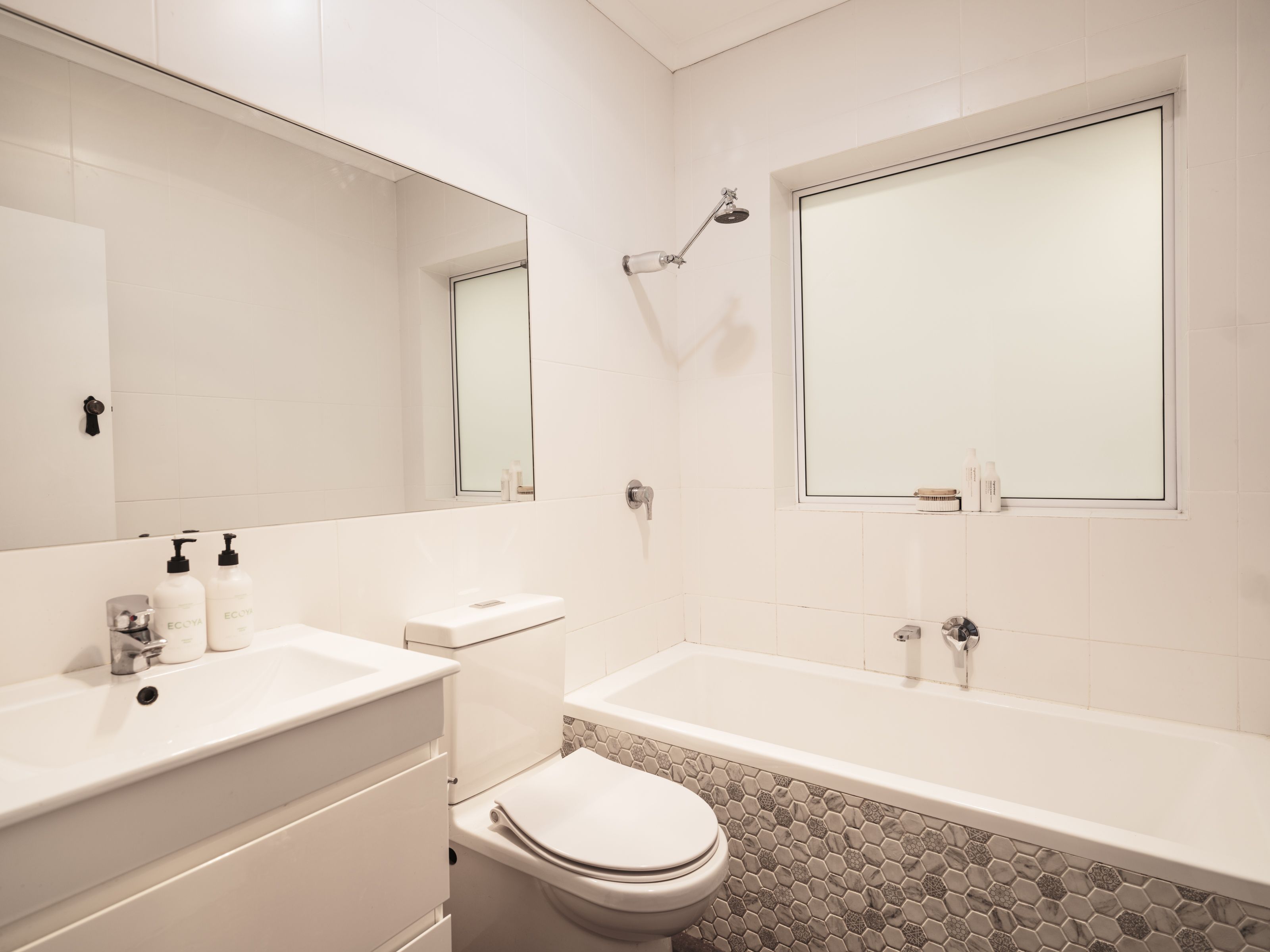 96 Wyadra Avenue — photo 17 of 20