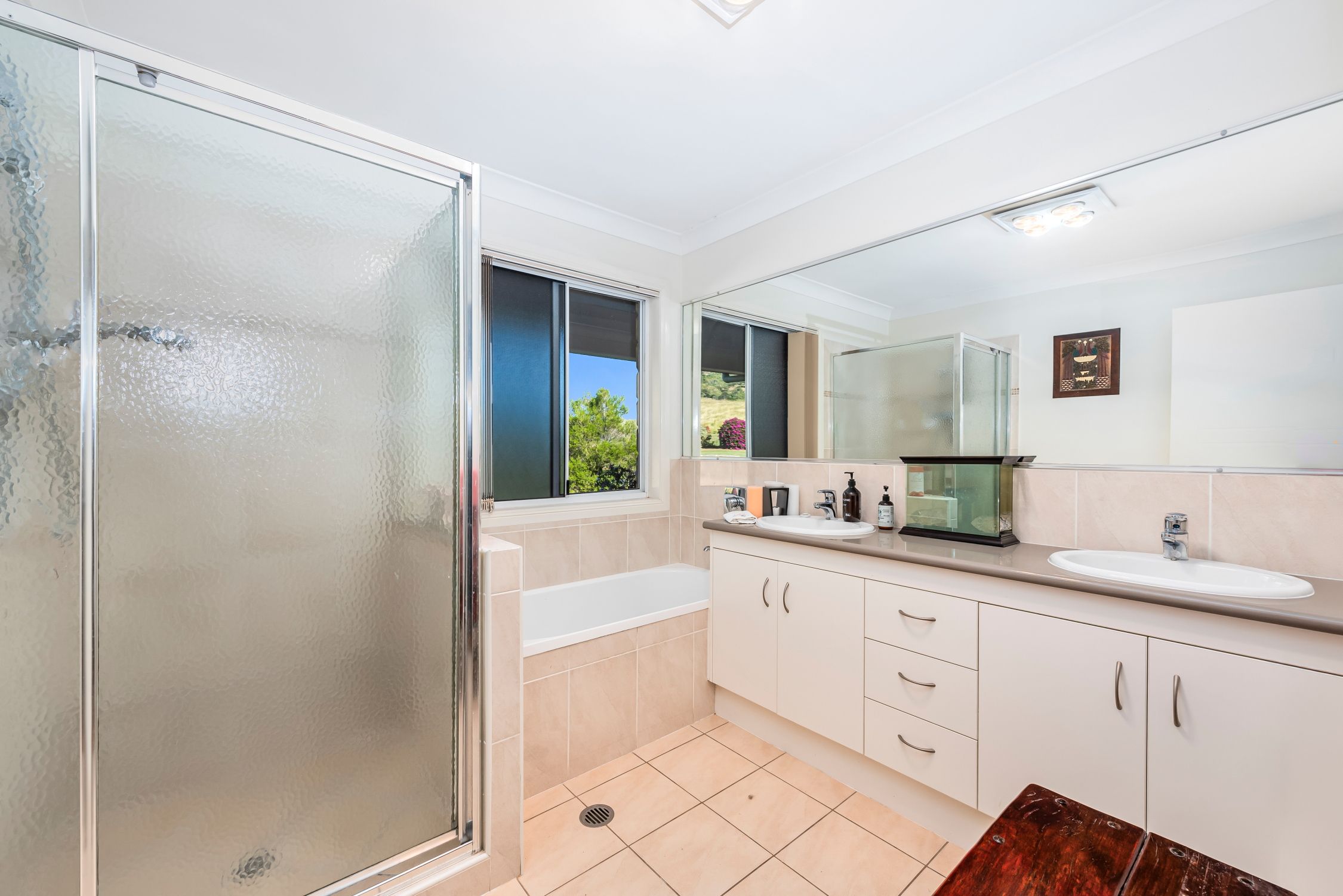 "Mount Whitestone Paradise" 'Mount Whitestone Paradise' 197 Dry Gully