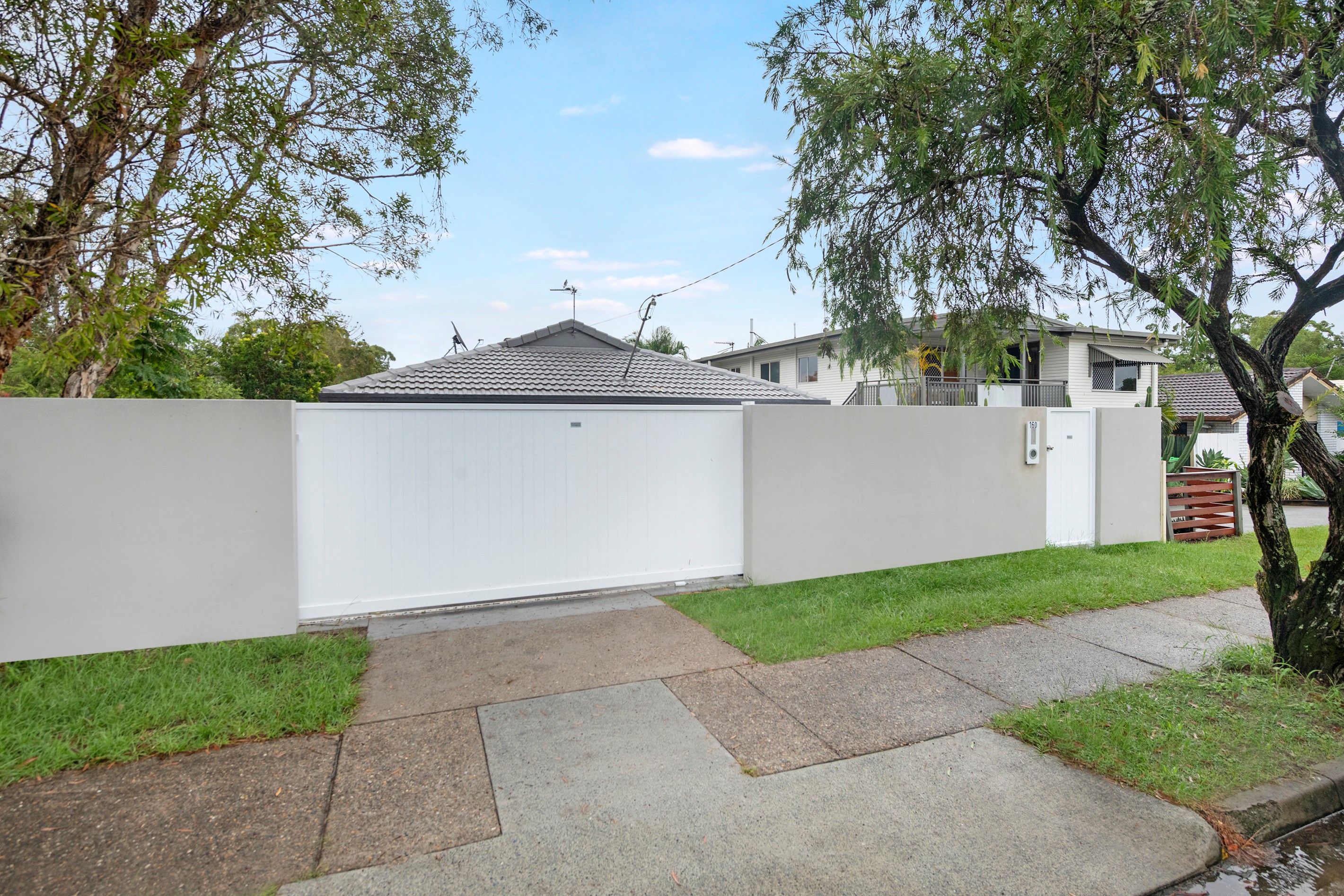 160 Oxley Drive, Coombabah, QLD 4216