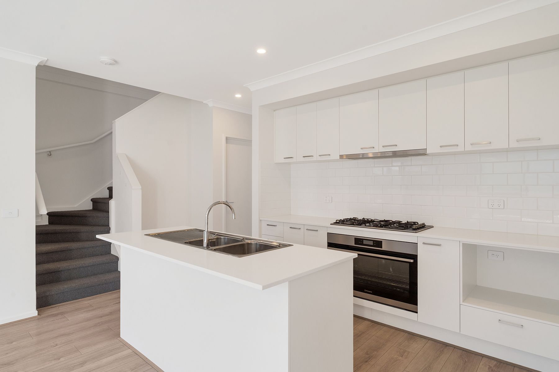 546 Brookfield Boulevard — photo 3 of 18