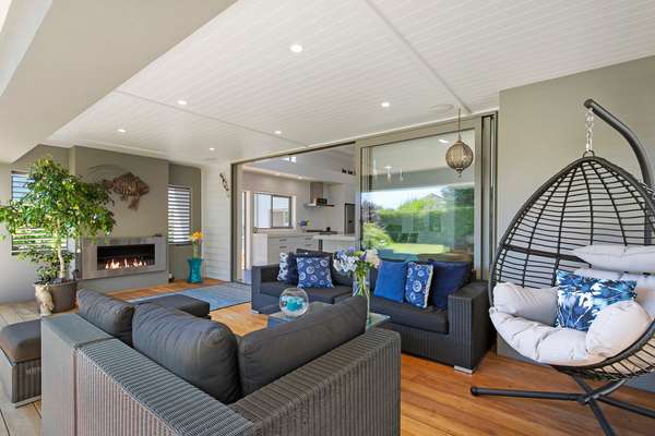 43 Bradley Avenue photo 7